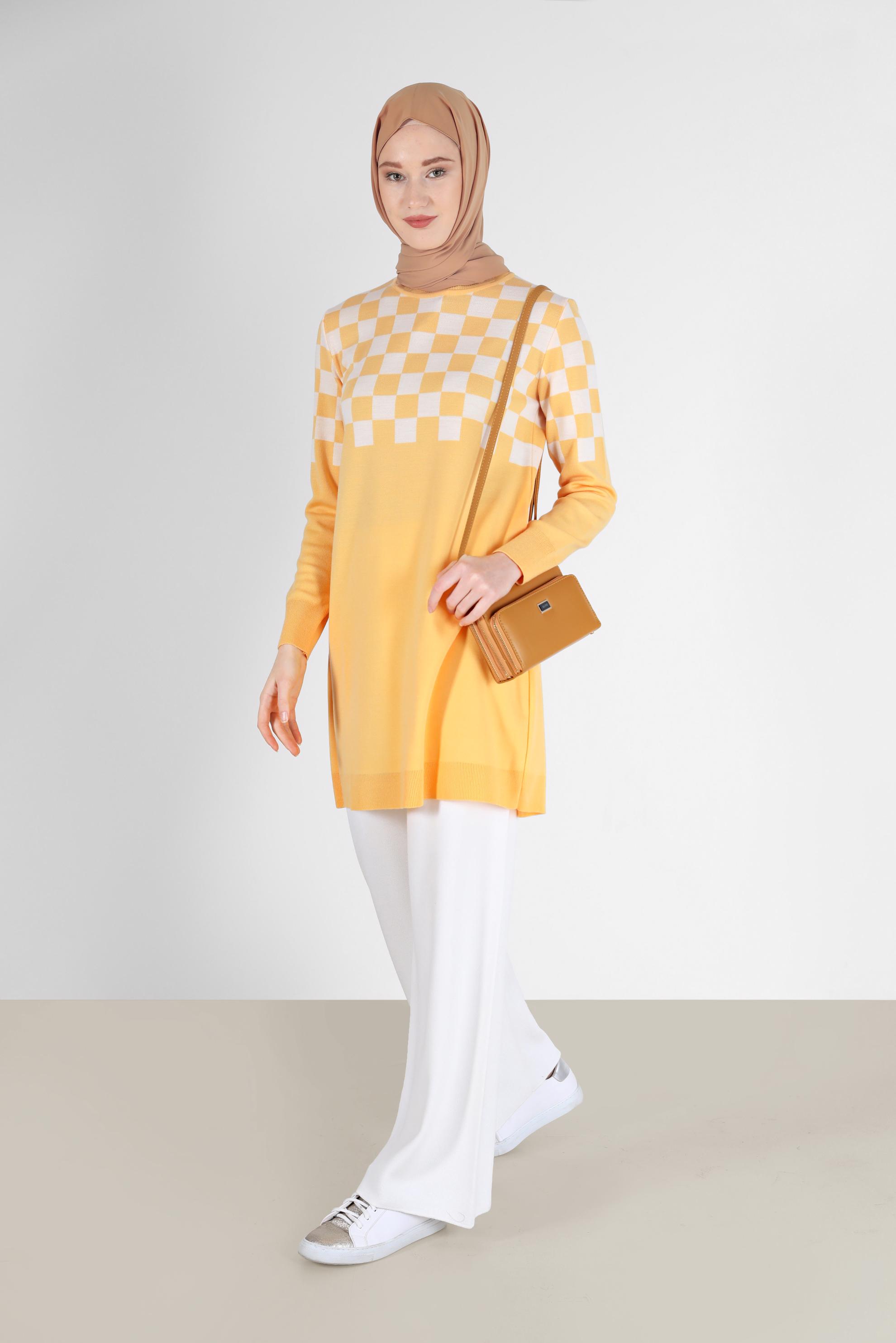 Hijab clothing YELLOW CHECKED KNITWEAR TUNIC 42023 