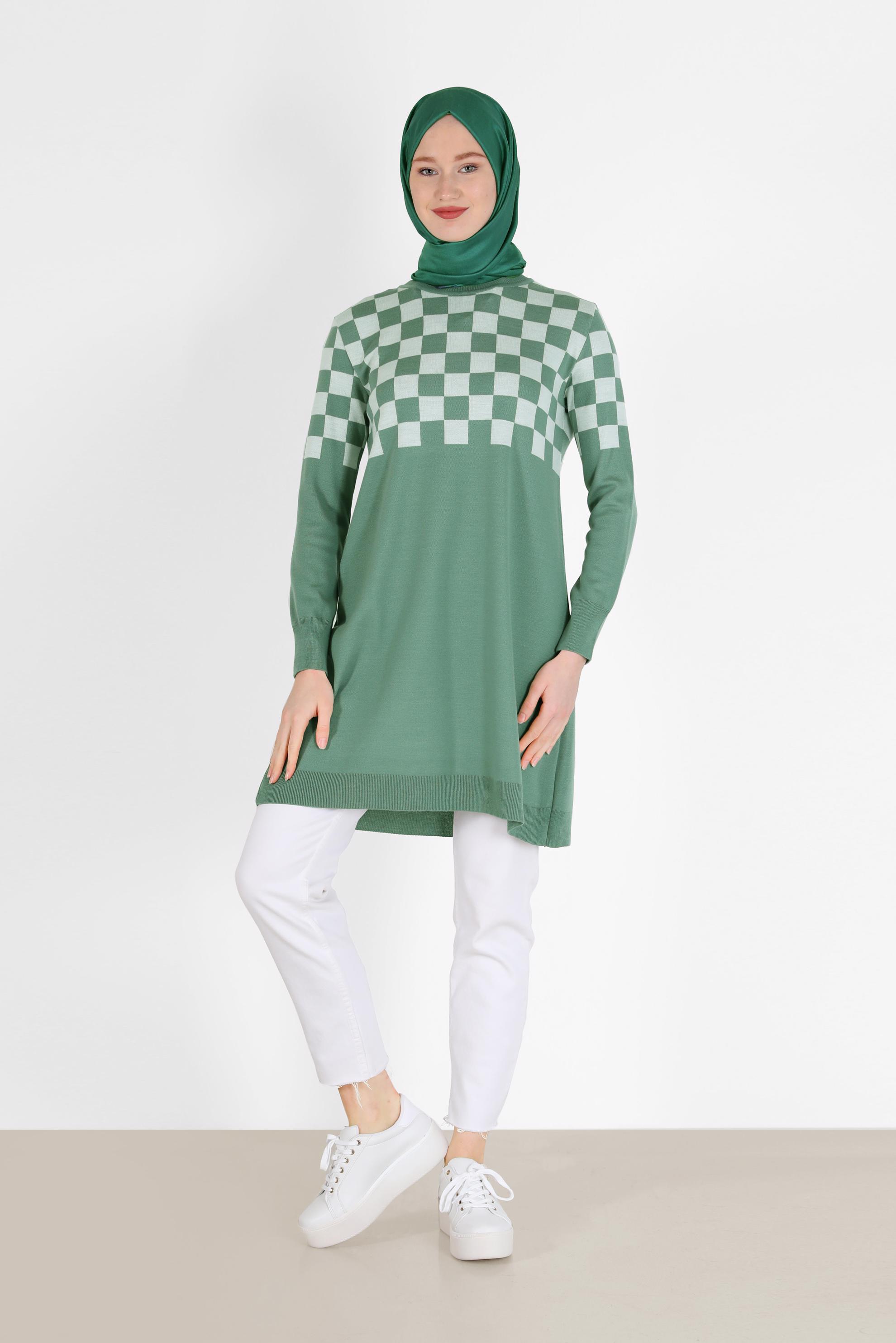Tesettür giyim YEŞİL KARE DESENLİ TRİKO TUNİK 42023 