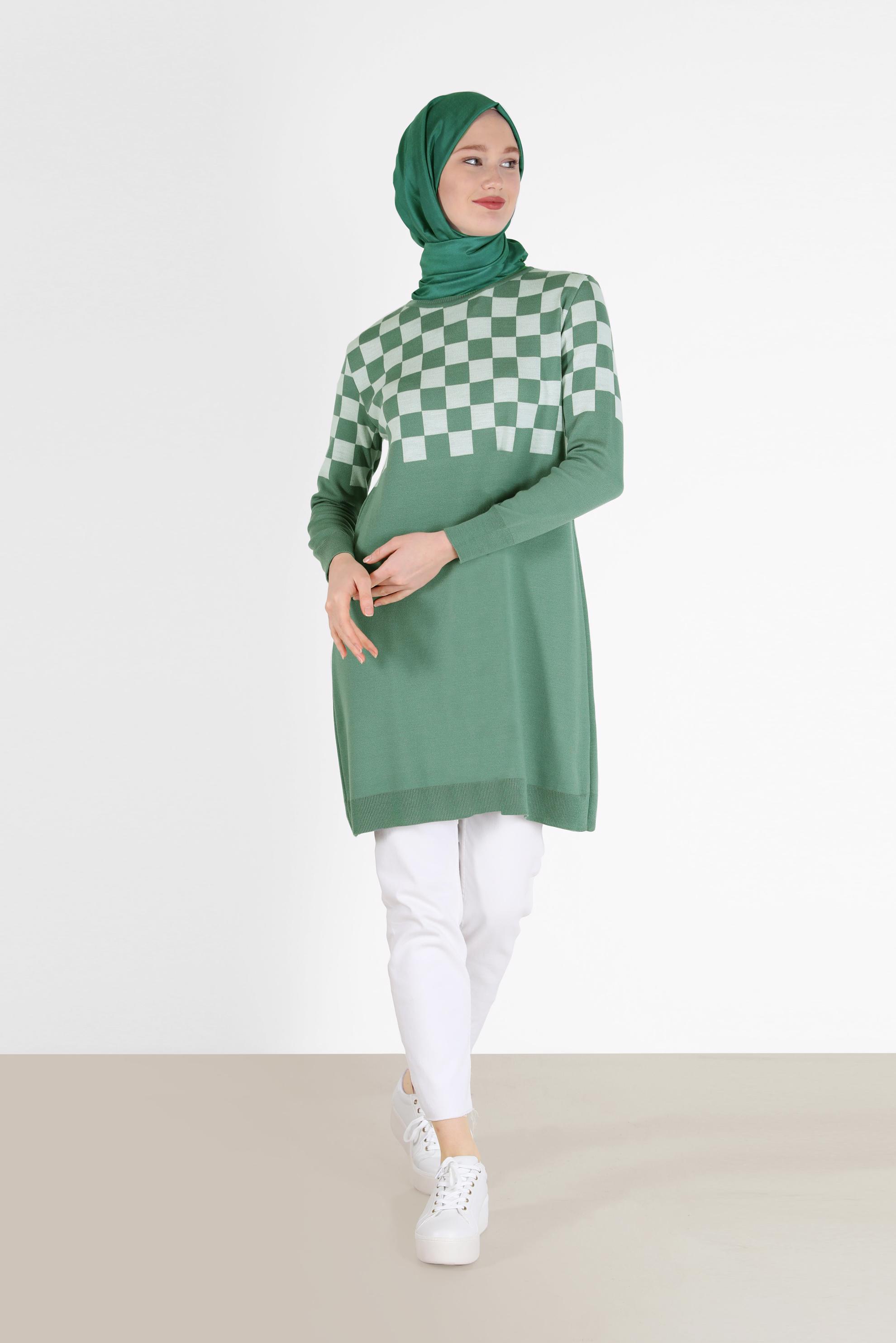 Tesettür giyim YEŞİL KARE DESENLİ TRİKO TUNİK 42023 
