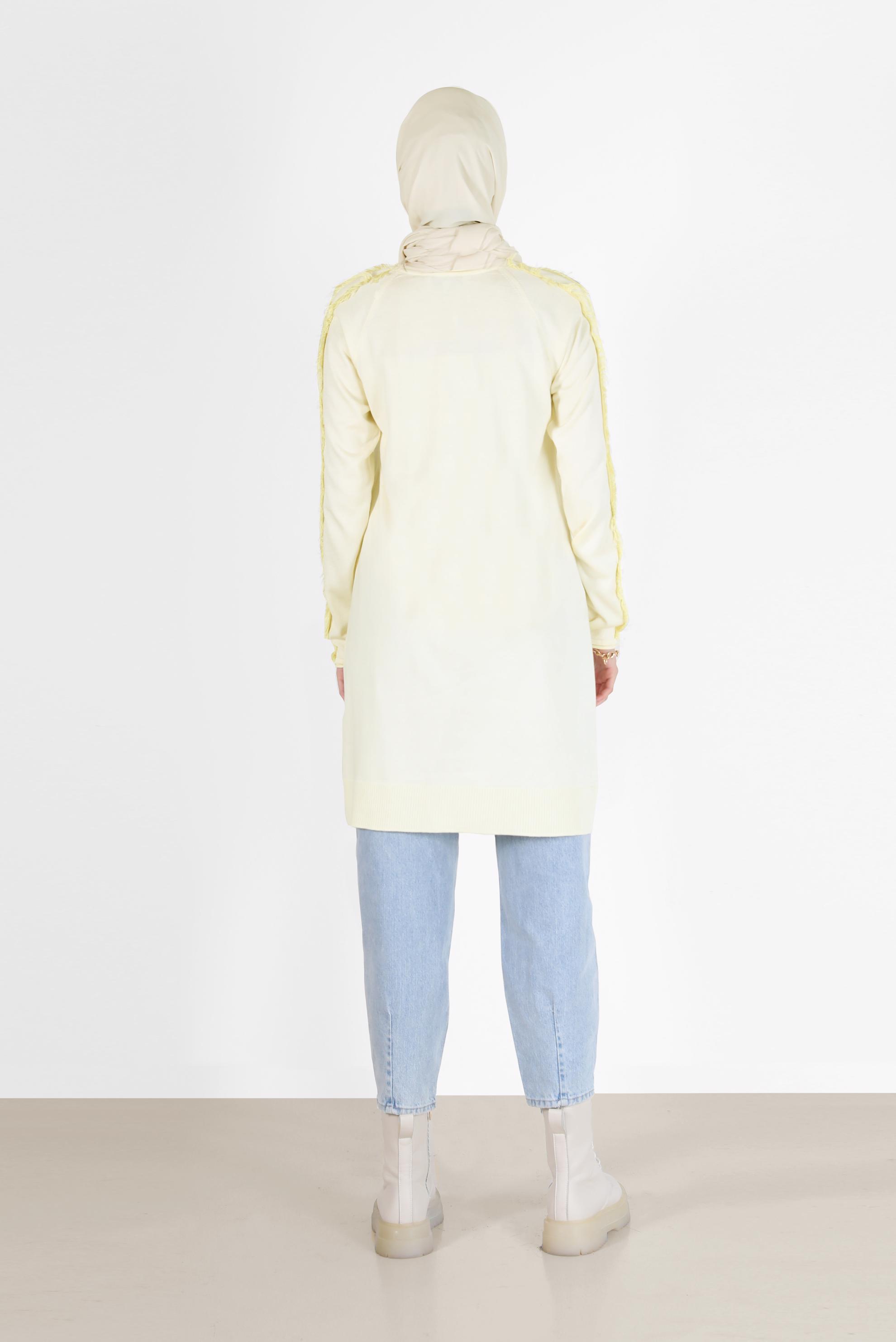 Tesettür giyim BEYAZ CEP DETAYLI PÜSKÜLLÜ TRİKO TUNİK 42030 