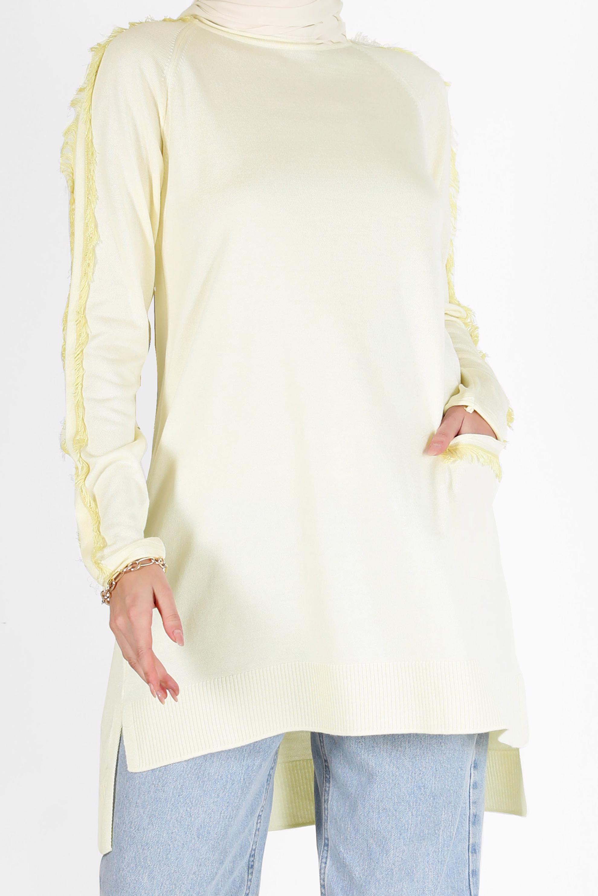 Tesettür giyim BEYAZ CEP DETAYLI PÜSKÜLLÜ TRİKO TUNİK 42030 