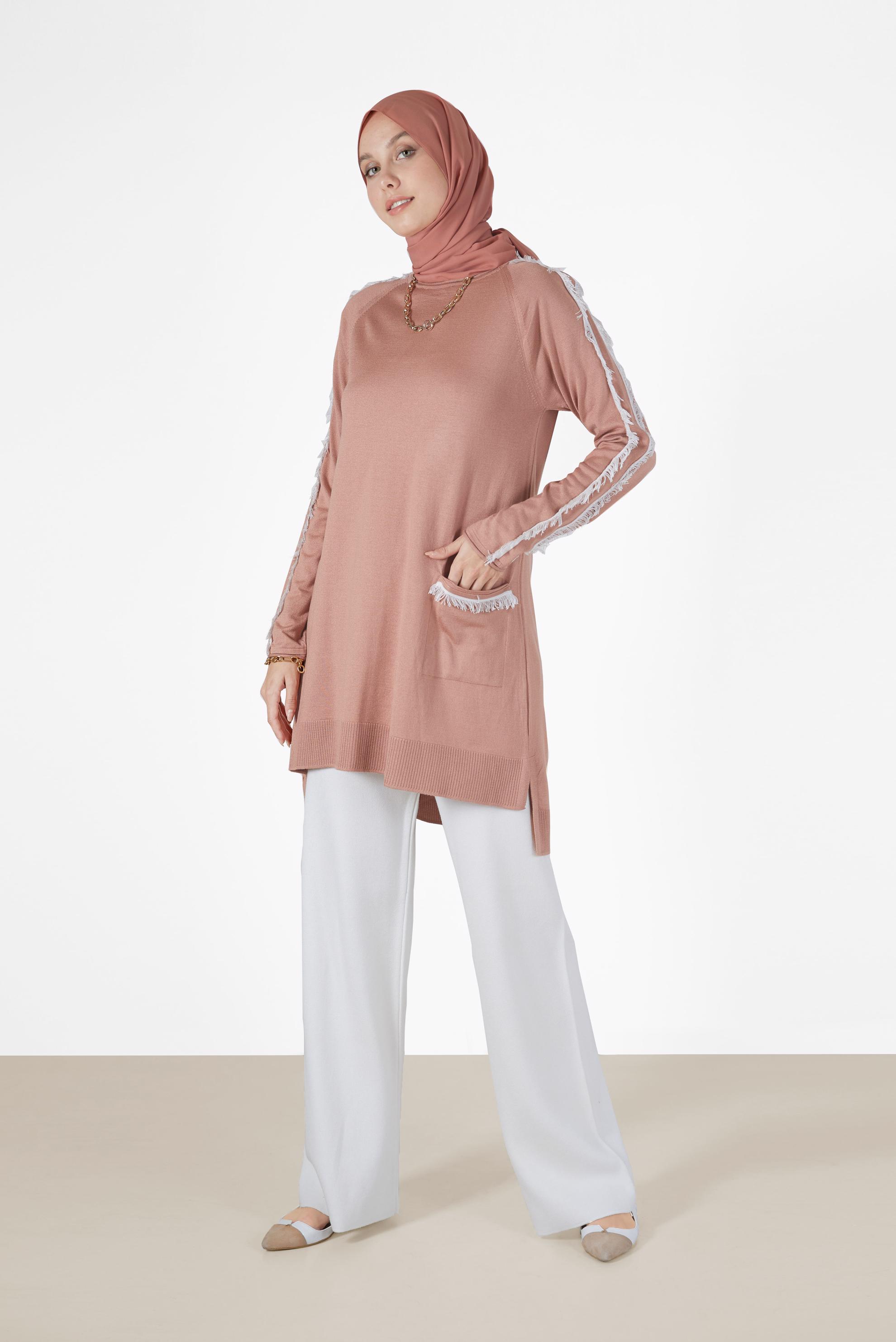 Tesettür giyim PUDRA CEP DETAYLI PÜSKÜLLÜ TRİKO TUNİK 42030 