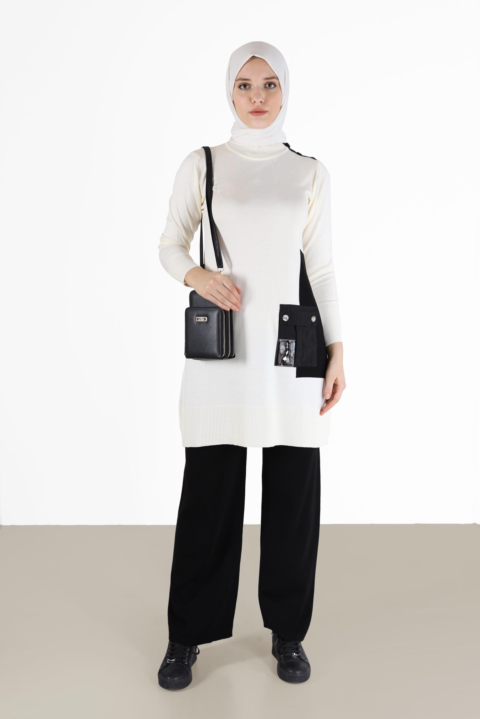 Tesettür giyim BEYAZ YAZI BASKILI CEP DETAYLI TRİKO TUNİK 42034 