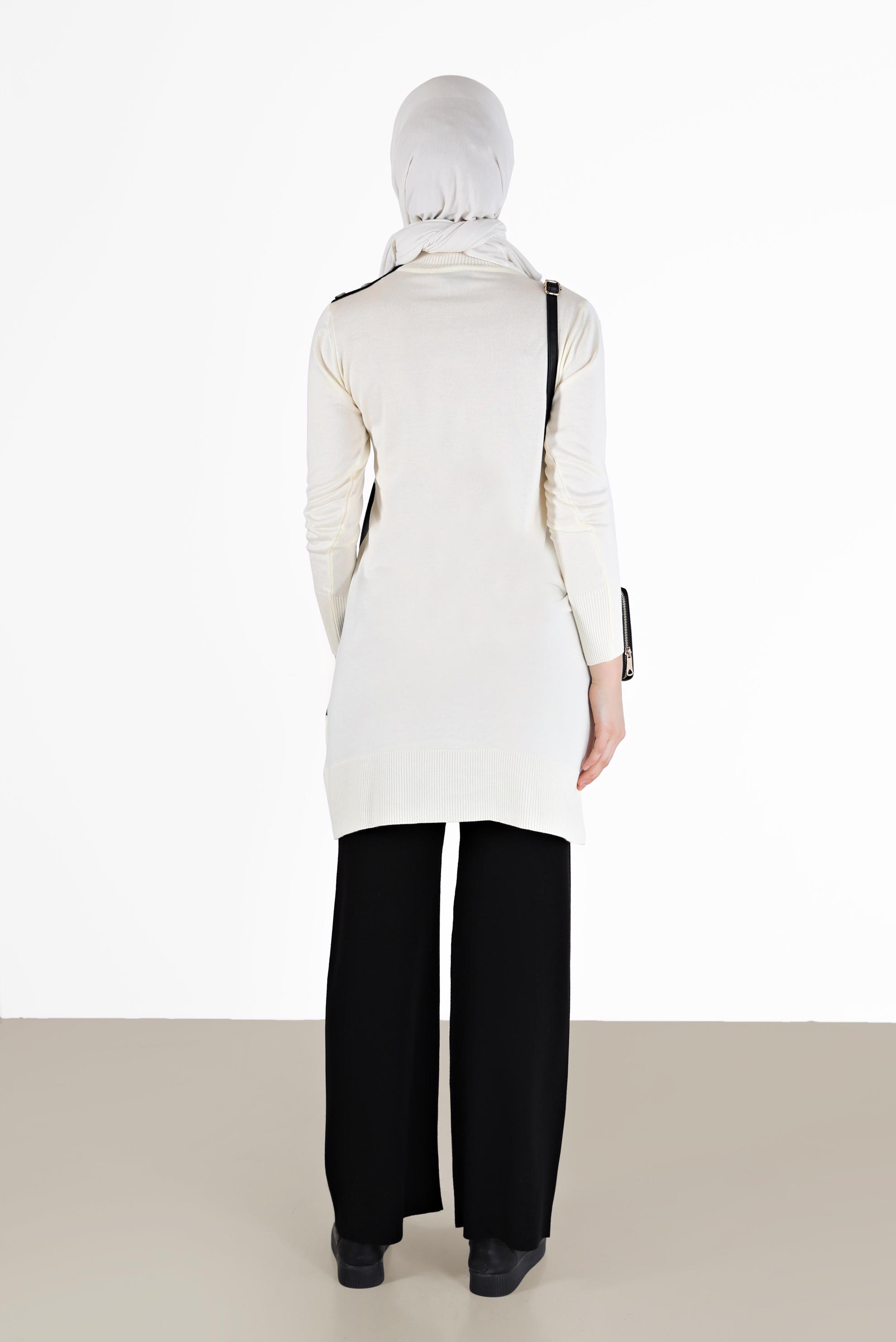 Tesettür giyim BEYAZ YAZI BASKILI CEP DETAYLI TRİKO TUNİK 42034 