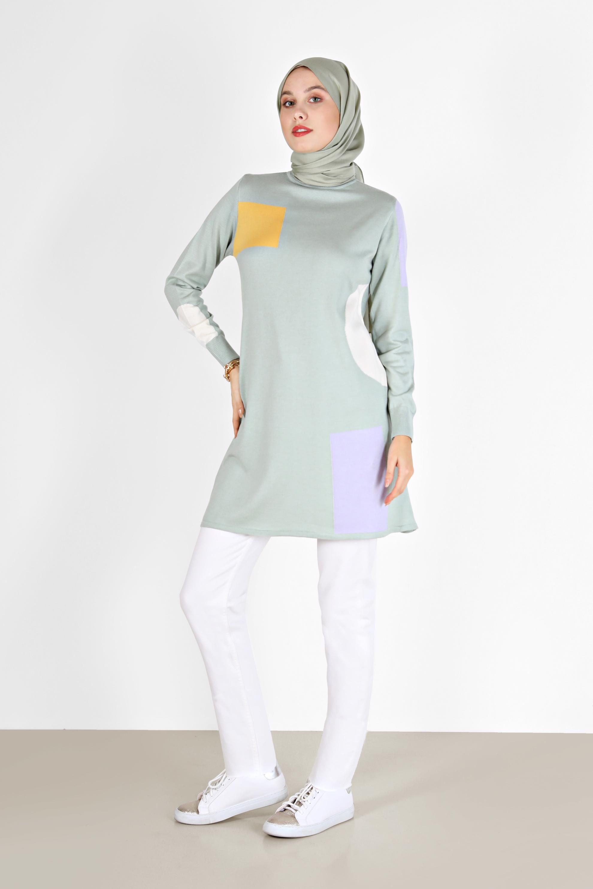 Tesettür giyim YEŞİL DESENLİ BALIKÇI YAKA TRİKO TUNİK 42035 