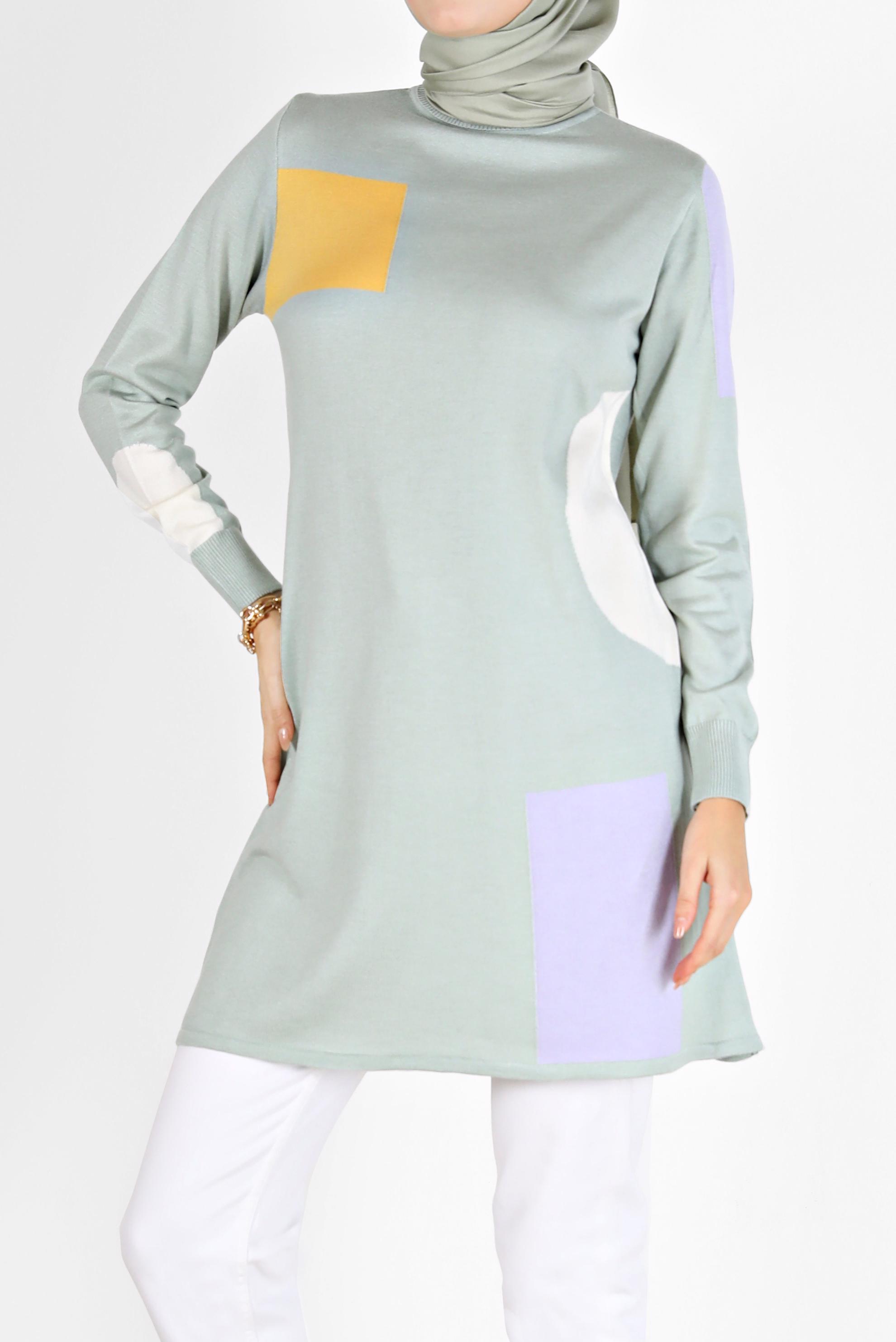 Tesettür giyim YEŞİL DESENLİ BALIKÇI YAKA TRİKO TUNİK 42035 