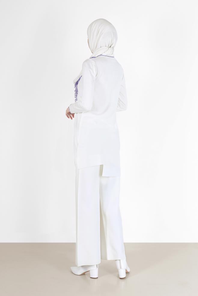 Tesettür giyim BEYAZ PÜSKÜL DETAYLI TRİKO TUNİK 42037  - ALVİNA