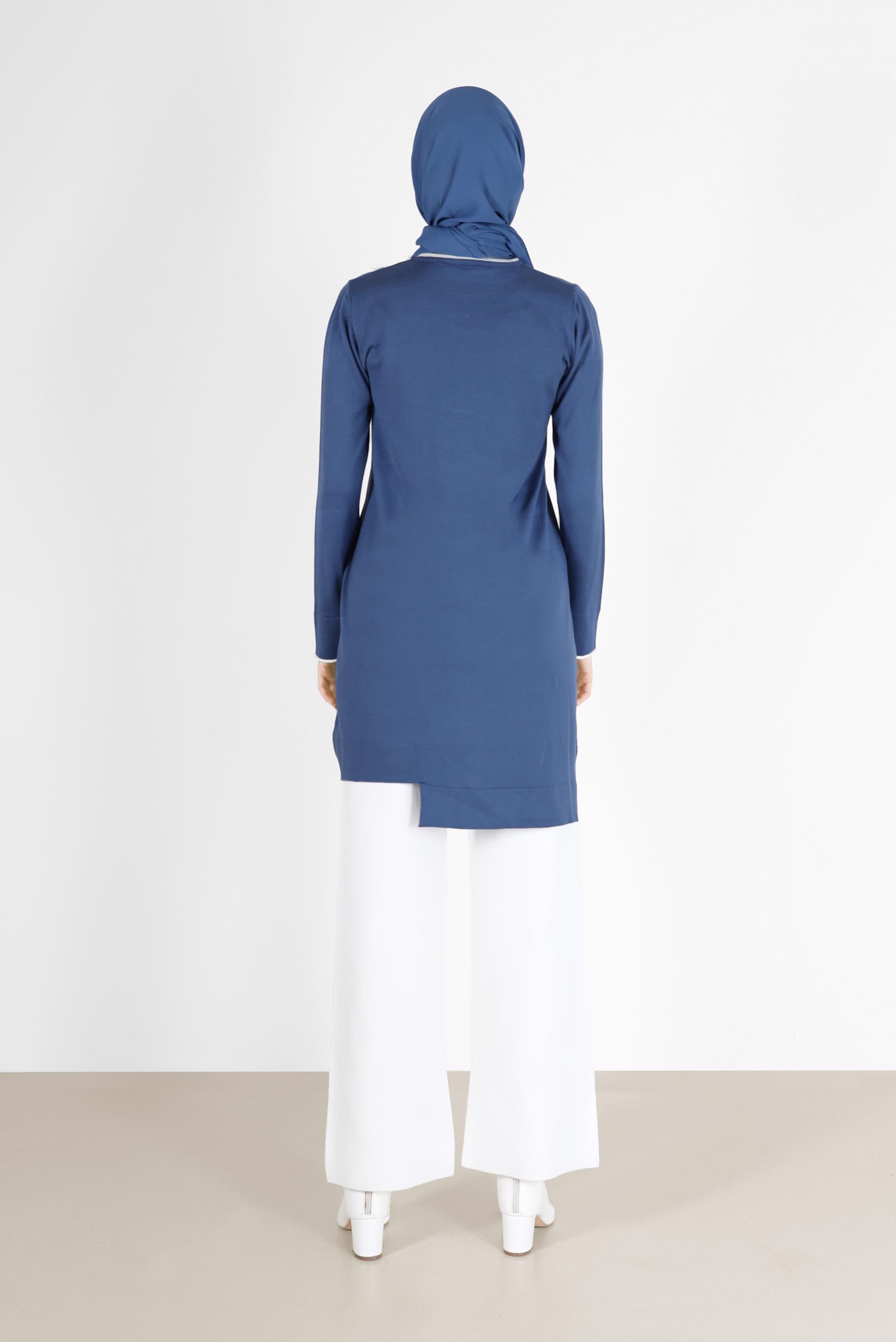 Tesettür giyim LACİVERT PÜSKÜL DETAYLI TRİKO TUNİK 42037 