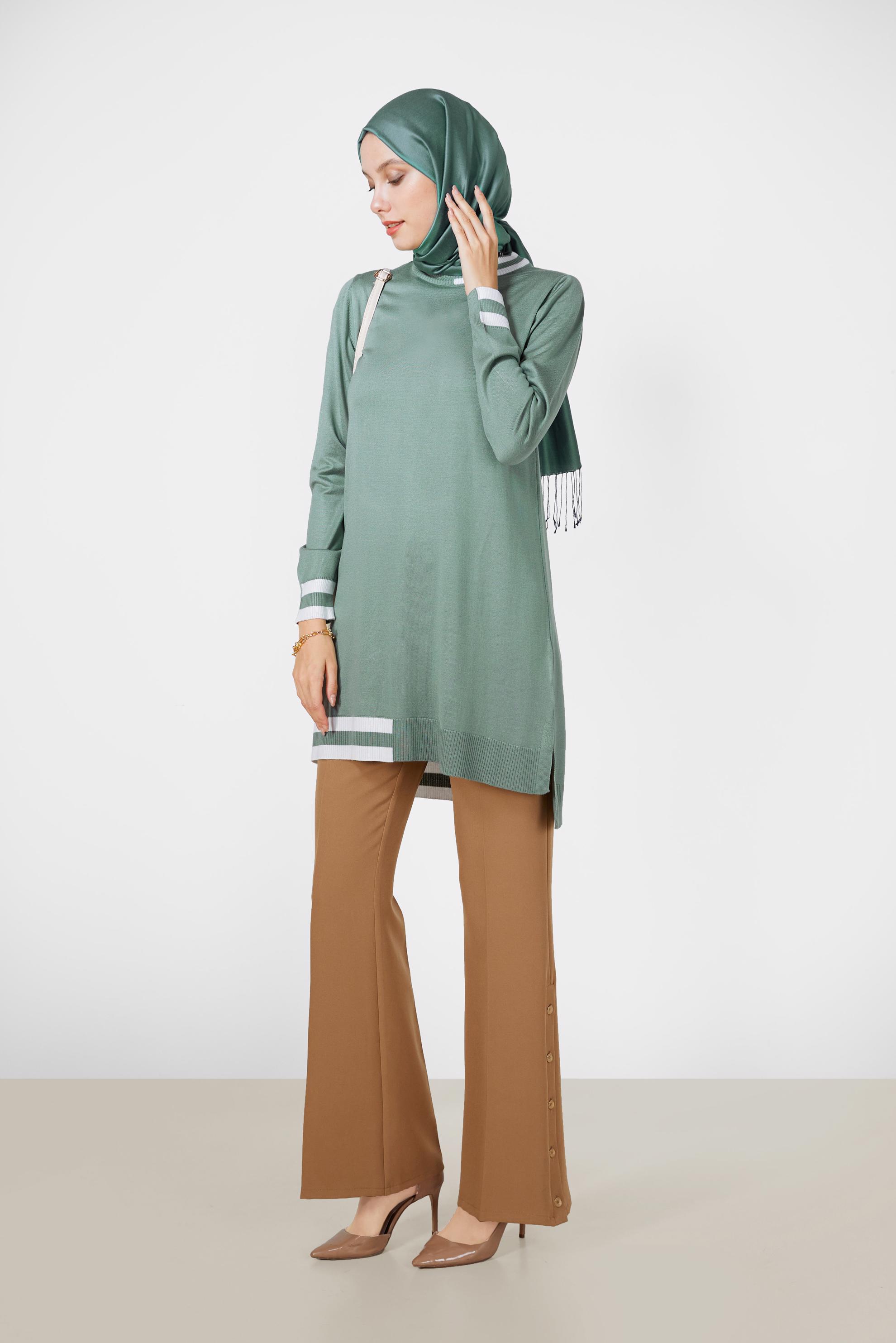 Tesettür giyim YEŞİL RENK BLOKLU TRİKO TUNİK 42039 