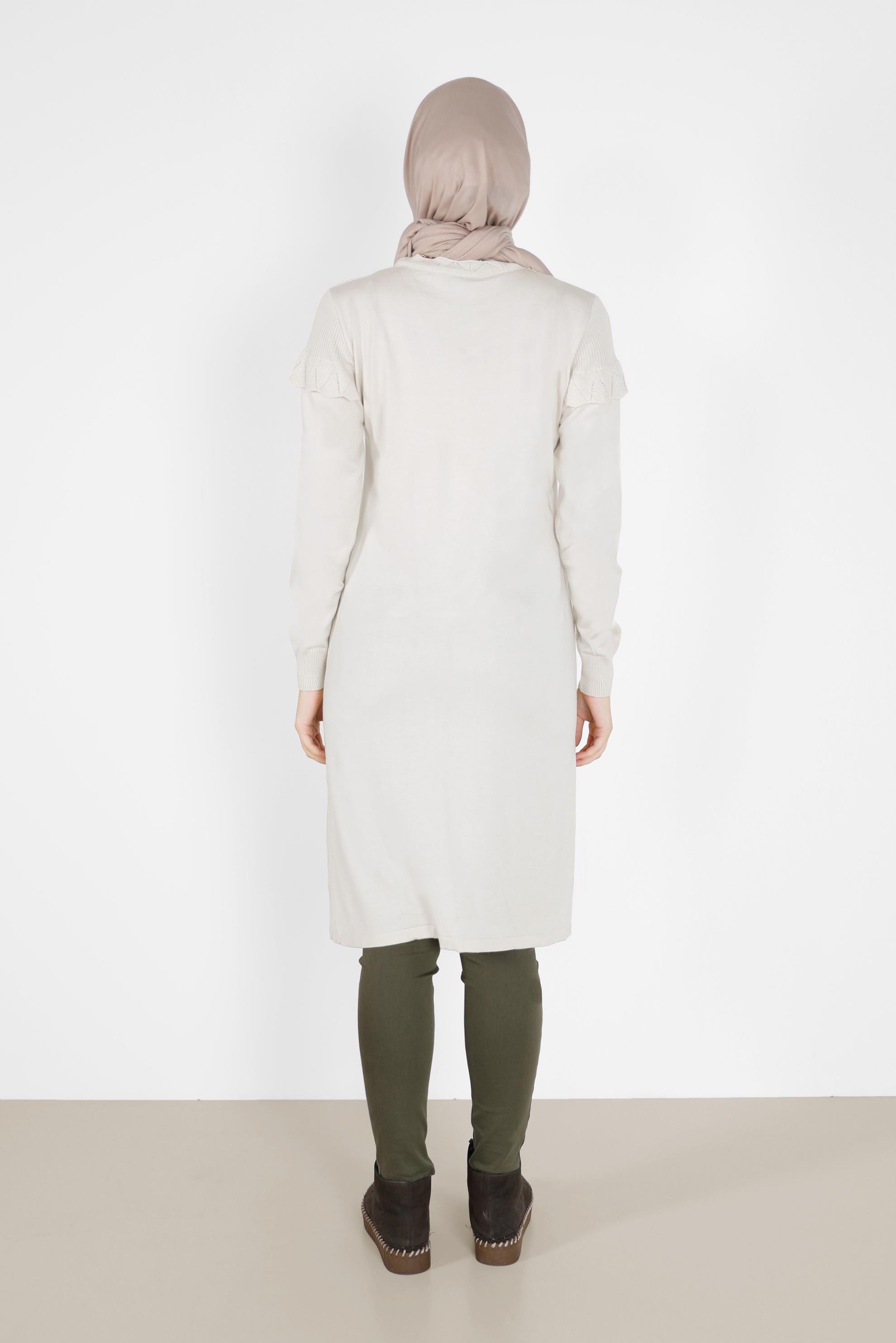 Tesettür giyim BEJ VOLANLI MANŞETLERİ LASTİKLİ TRİKO TUNİK 42041 