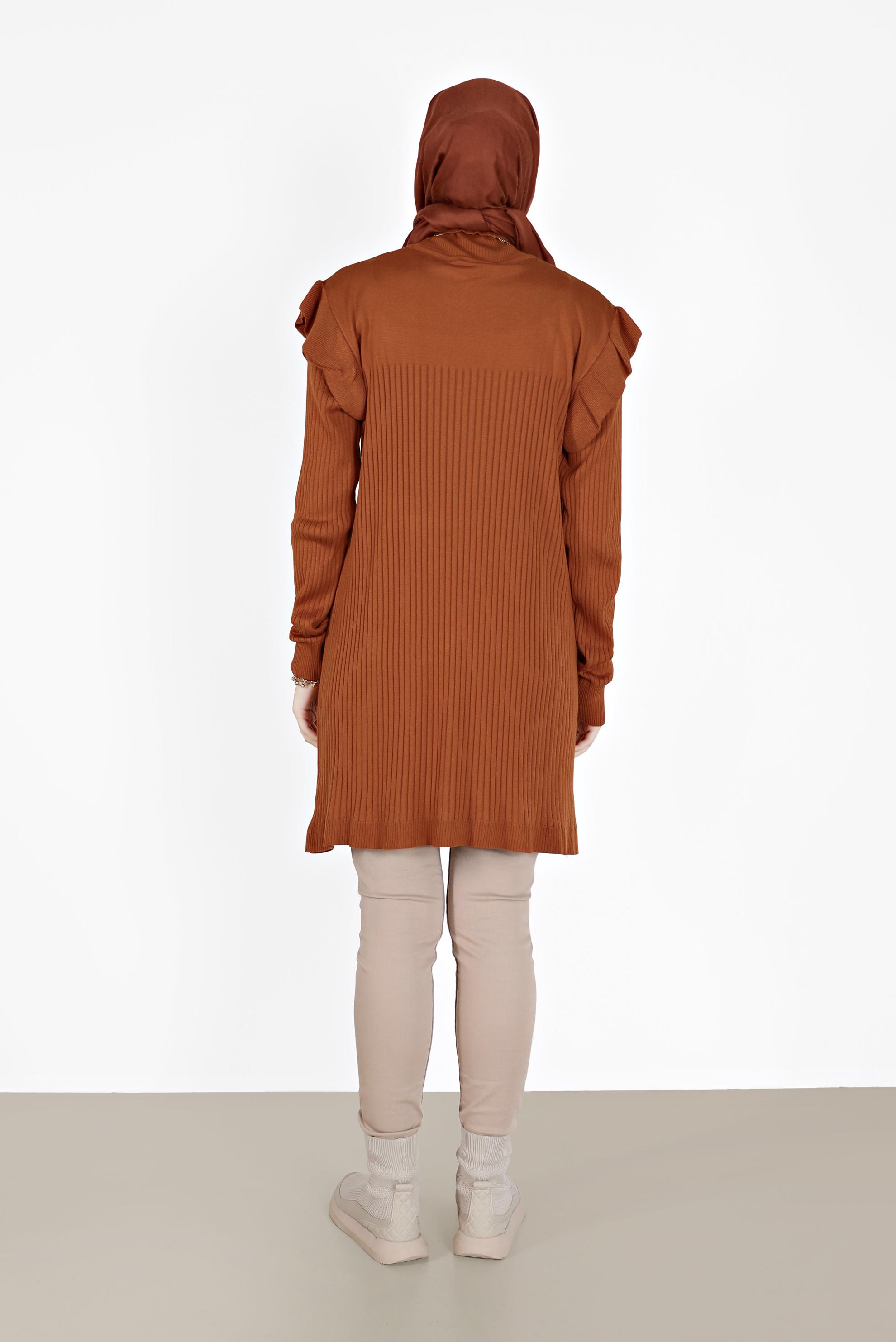 Tesettür giyim TURUNCU KENDİNDEN DESENLİ OMUZLARI FIRFIRLI TRİKO TUNİK 42042 