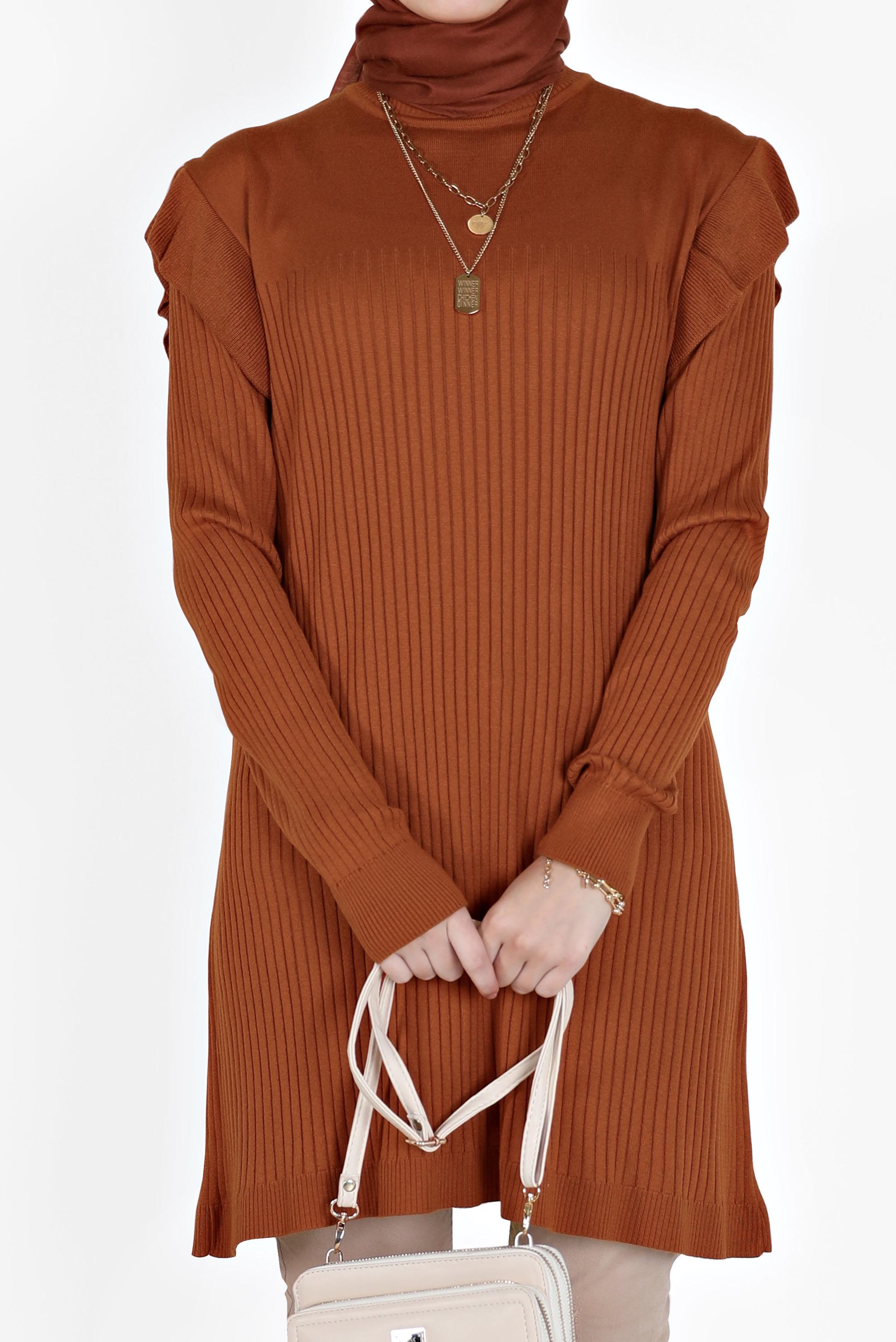 Tesettür giyim TURUNCU KENDİNDEN DESENLİ OMUZLARI FIRFIRLI TRİKO TUNİK 42042 