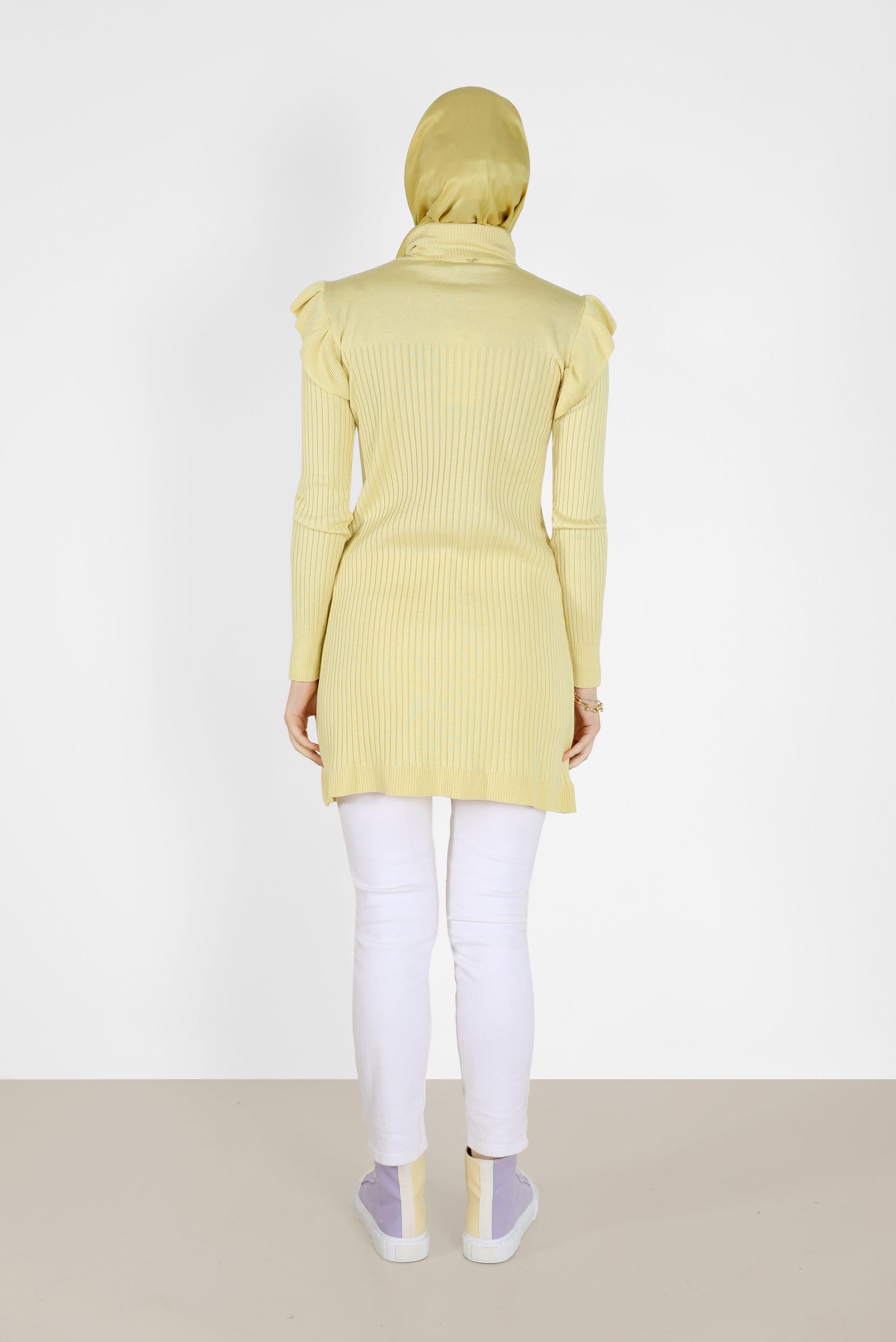 Tesettür giyim SARI KENDİNDEN DESENLİ OMUZLARI FIRFIRLI TRİKO TUNİK 42042 