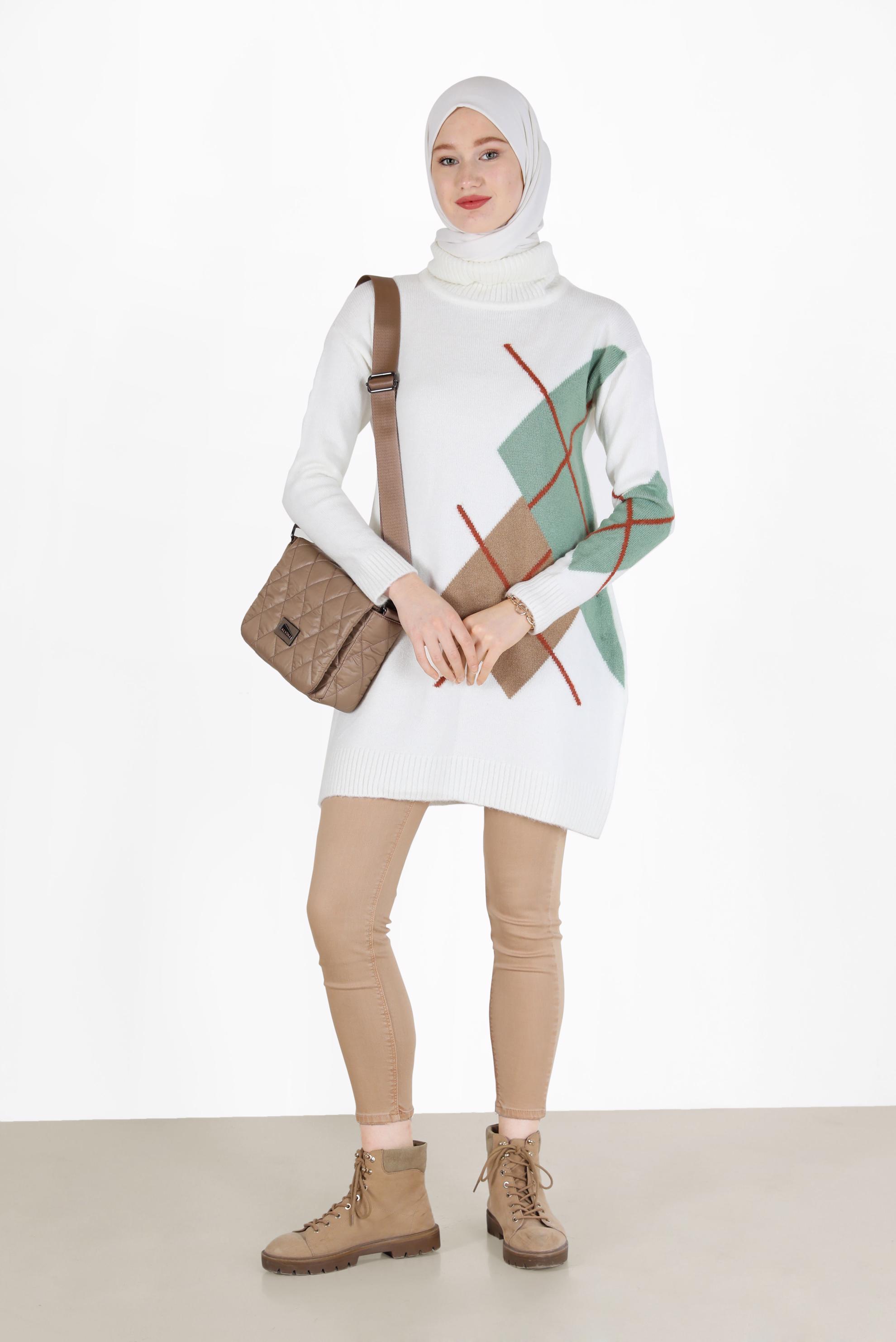 Tesettür giyim BEYAZ KARO DESENLİ TRİKO TUNİK 42052 