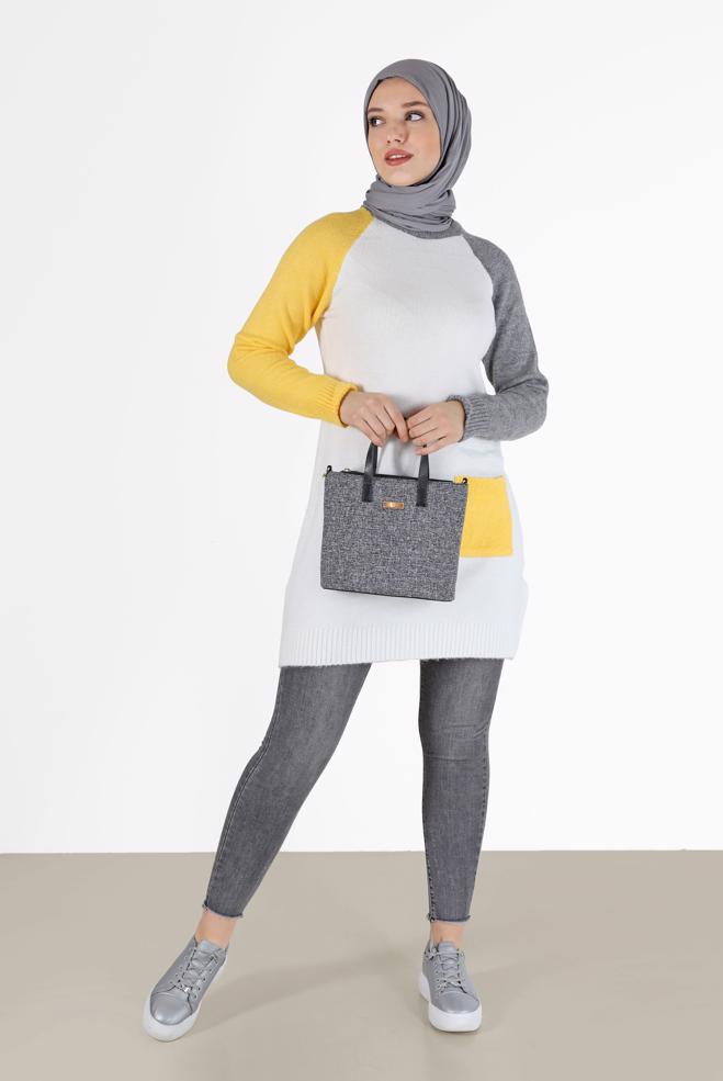 Tesettür giyim BEYAZ ÜÇ RENKLİ CEP DETAYLI TRİKO TUNİK 42053  - ALVİNA