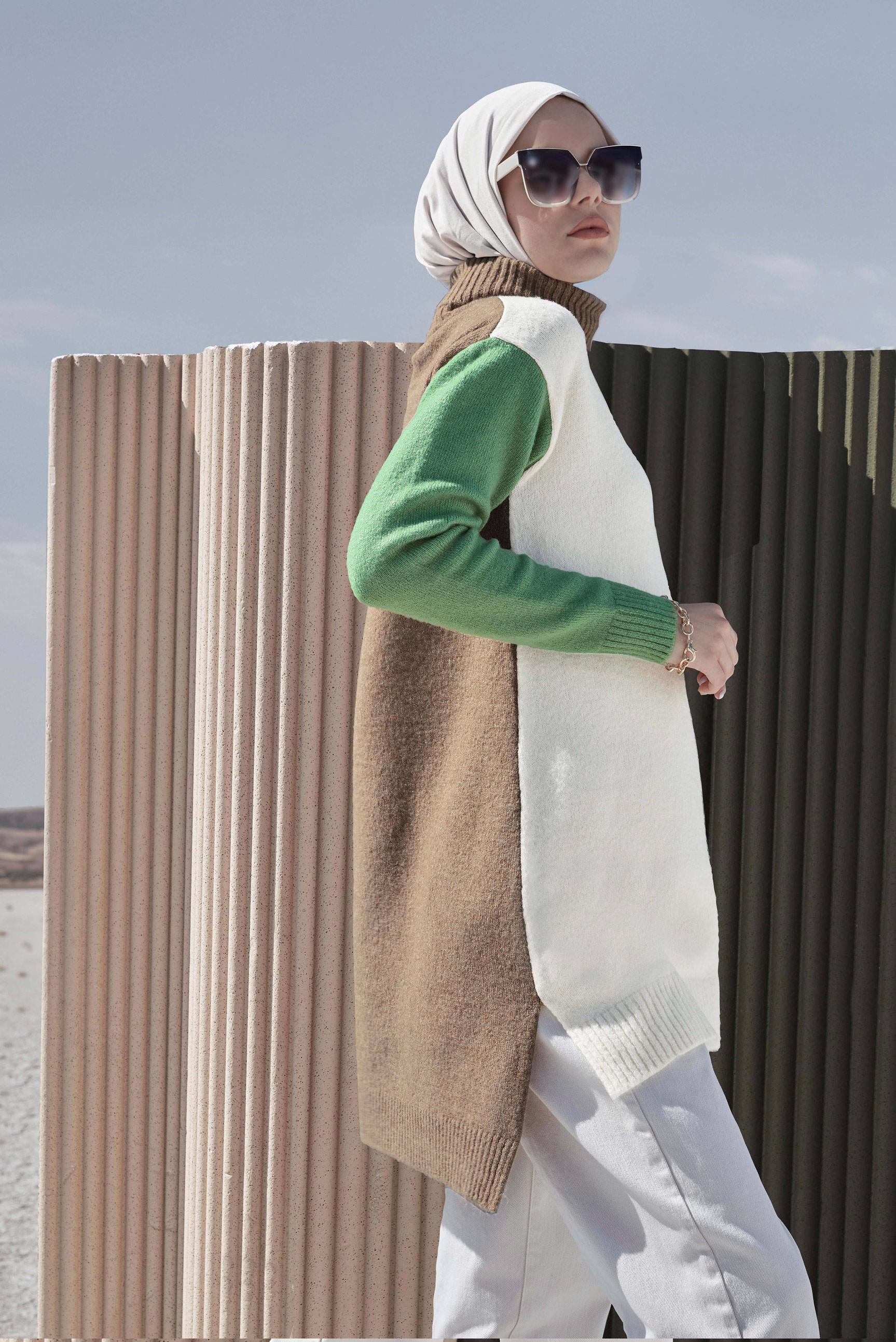 Tesettür giyim BEJ 3 RENKLİ BALIKÇI YAKA TRİKO TUNİK 42054 