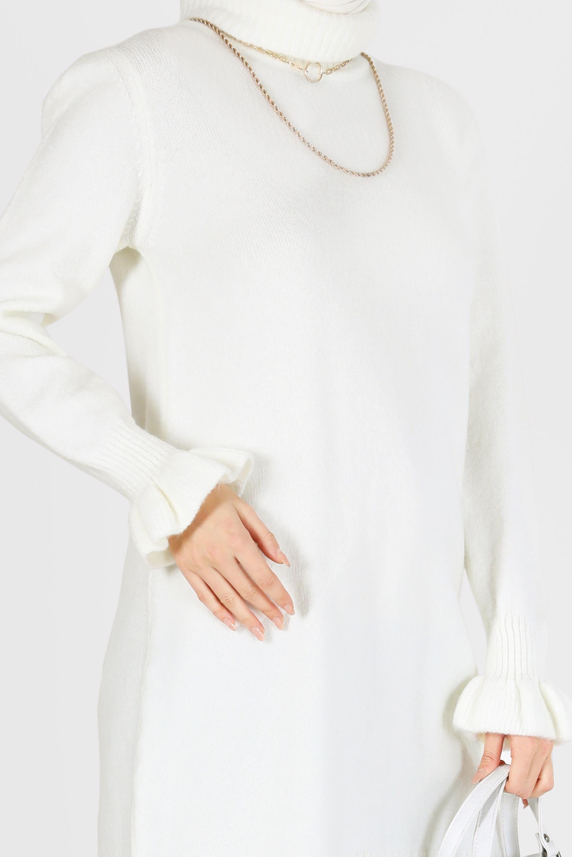 Tesettür giyim BEYAZ MANŞETLERİ FIRFIRLI BALIKÇI YAKA TRİKO TUNİK 42056 