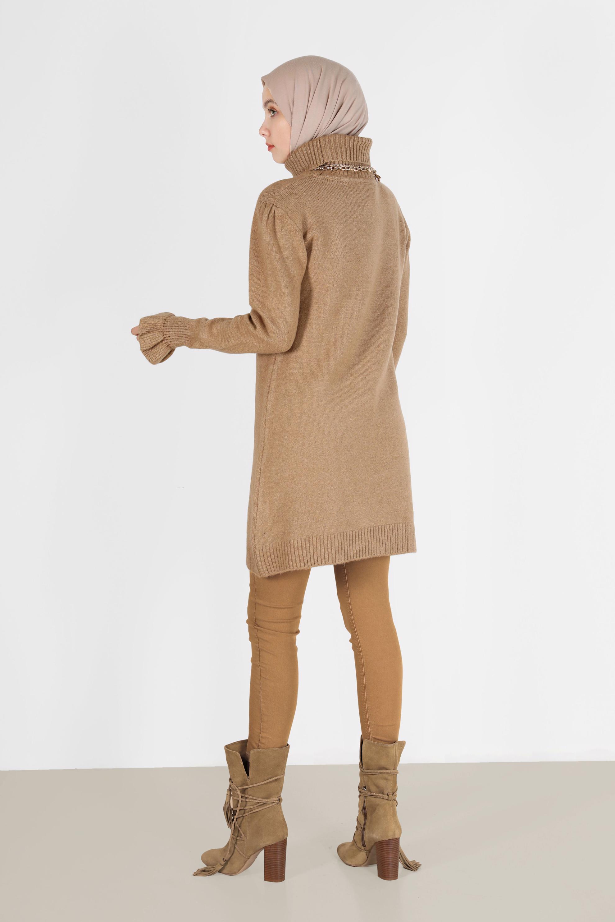 Tesettür giyim KAHVE MANŞETLERİ FIRFIRLI BALIKÇI YAKA TRİKO TUNİK 42056 