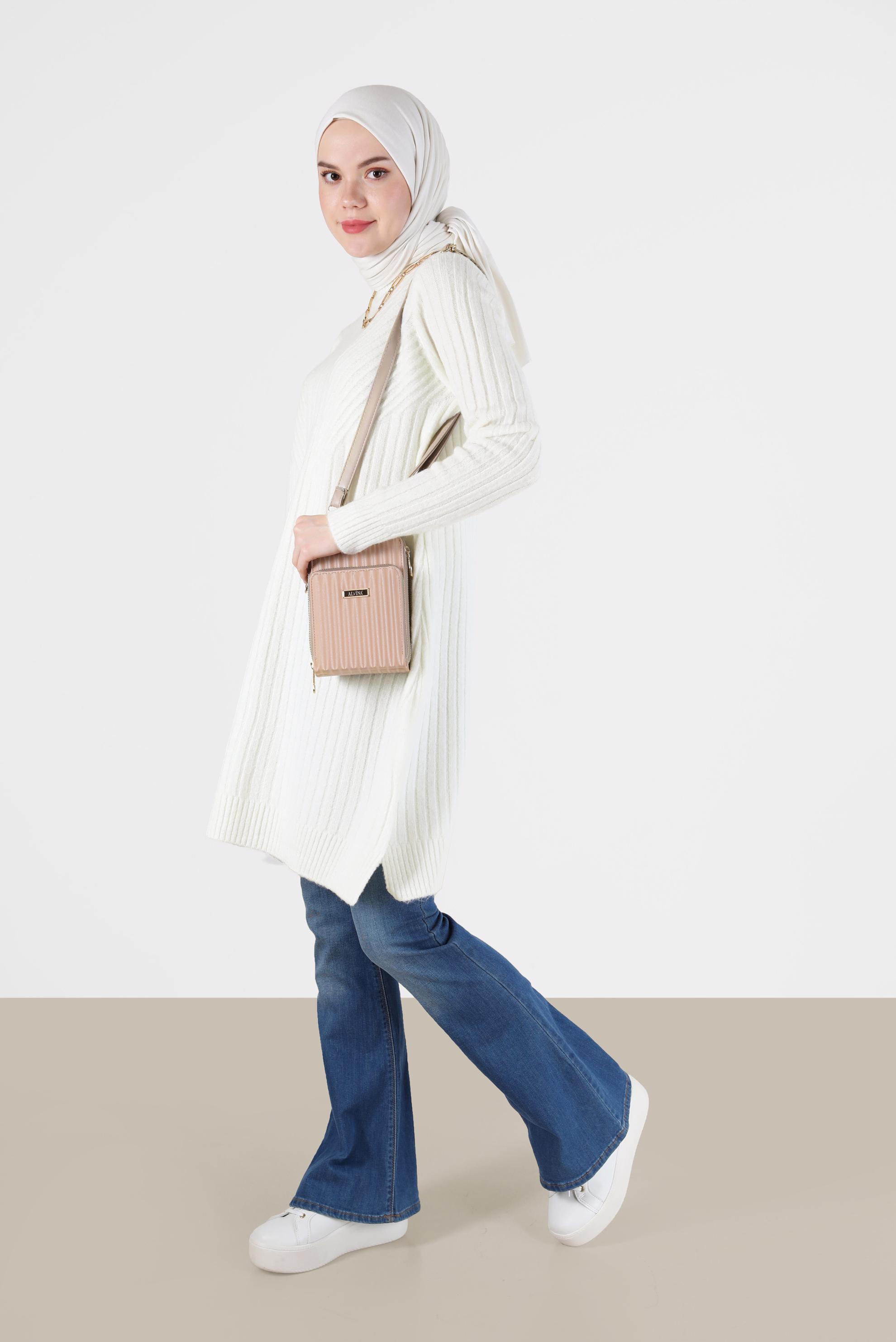 Tesettür giyim BEYAZ BALIKÇI YAKA FİTİLLİ TRİKO TUNİK 42057 