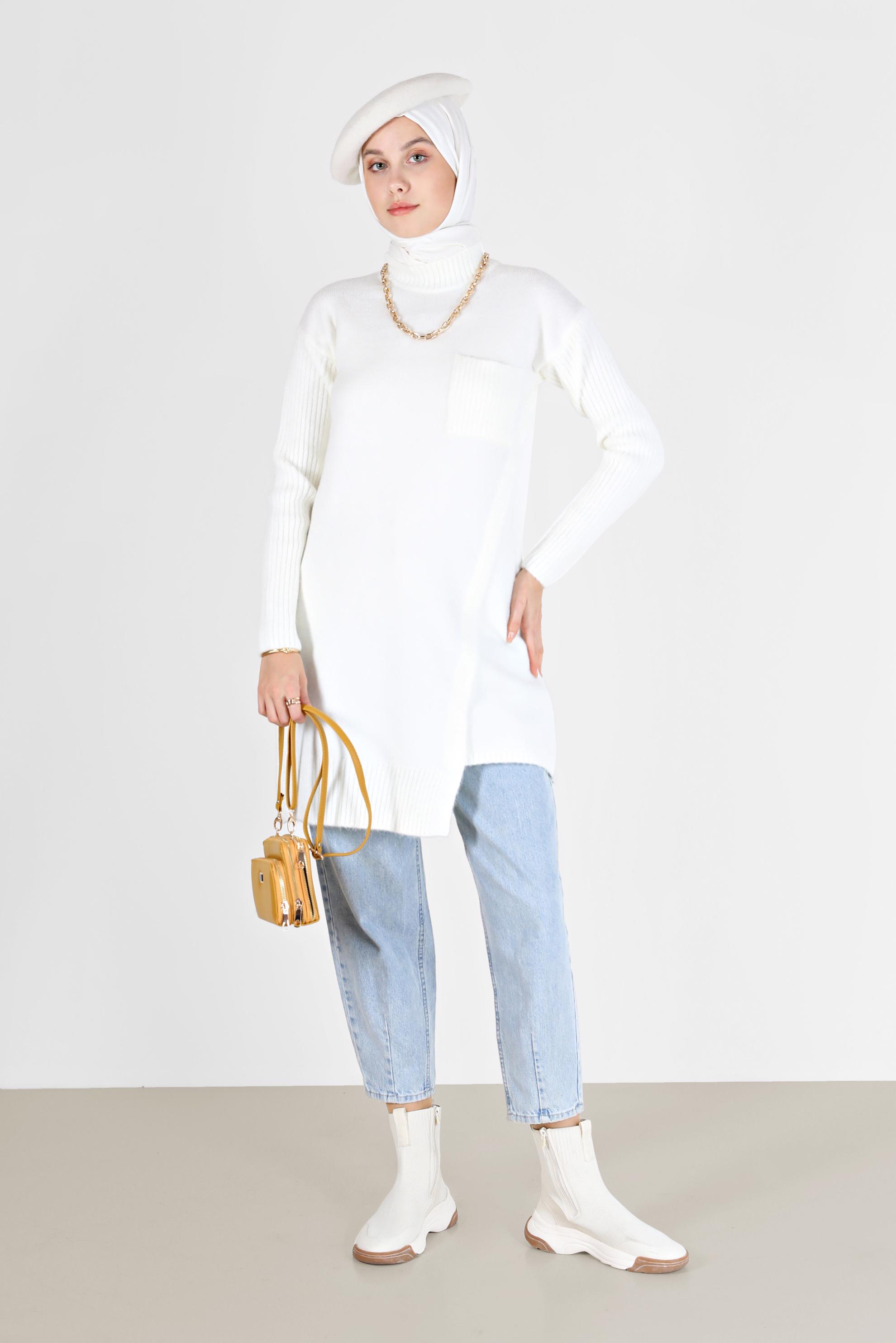 Tesettür giyim BEYAZ CEP DETAYLI YIRTMAÇLI TRİKO TUNİK 42058 