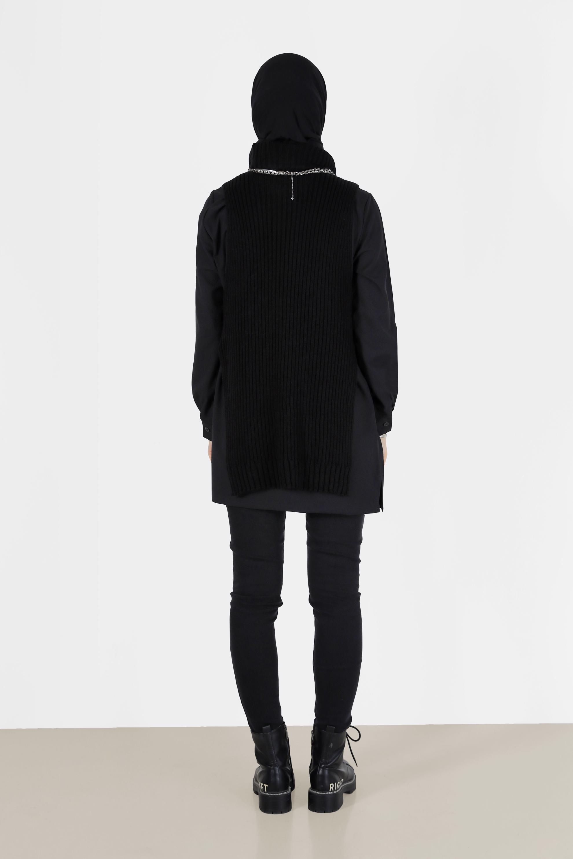 Tesettür giyim SİYAH BALIKÇI YAKA KENDİNDEN DESENLİ TRİKO TUNİK 42059 