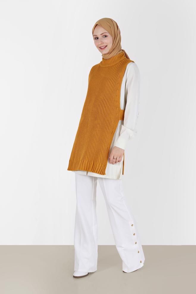 Tesettür giyim SARI BALIKÇI YAKA KENDİNDEN DESENLİ TRİKO TUNİK 42059  - ALVİNA