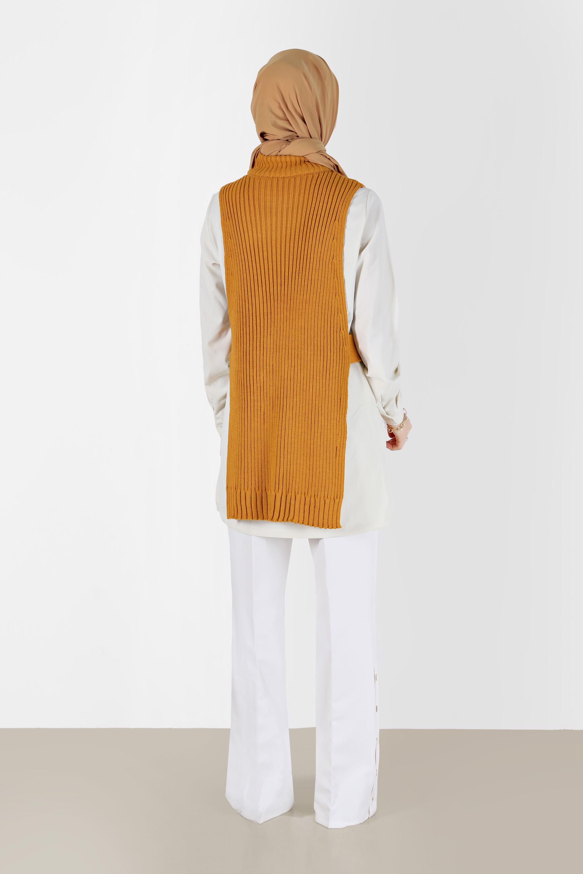 Tesettür giyim SARI BALIKÇI YAKA KENDİNDEN DESENLİ TRİKO TUNİK 42059 