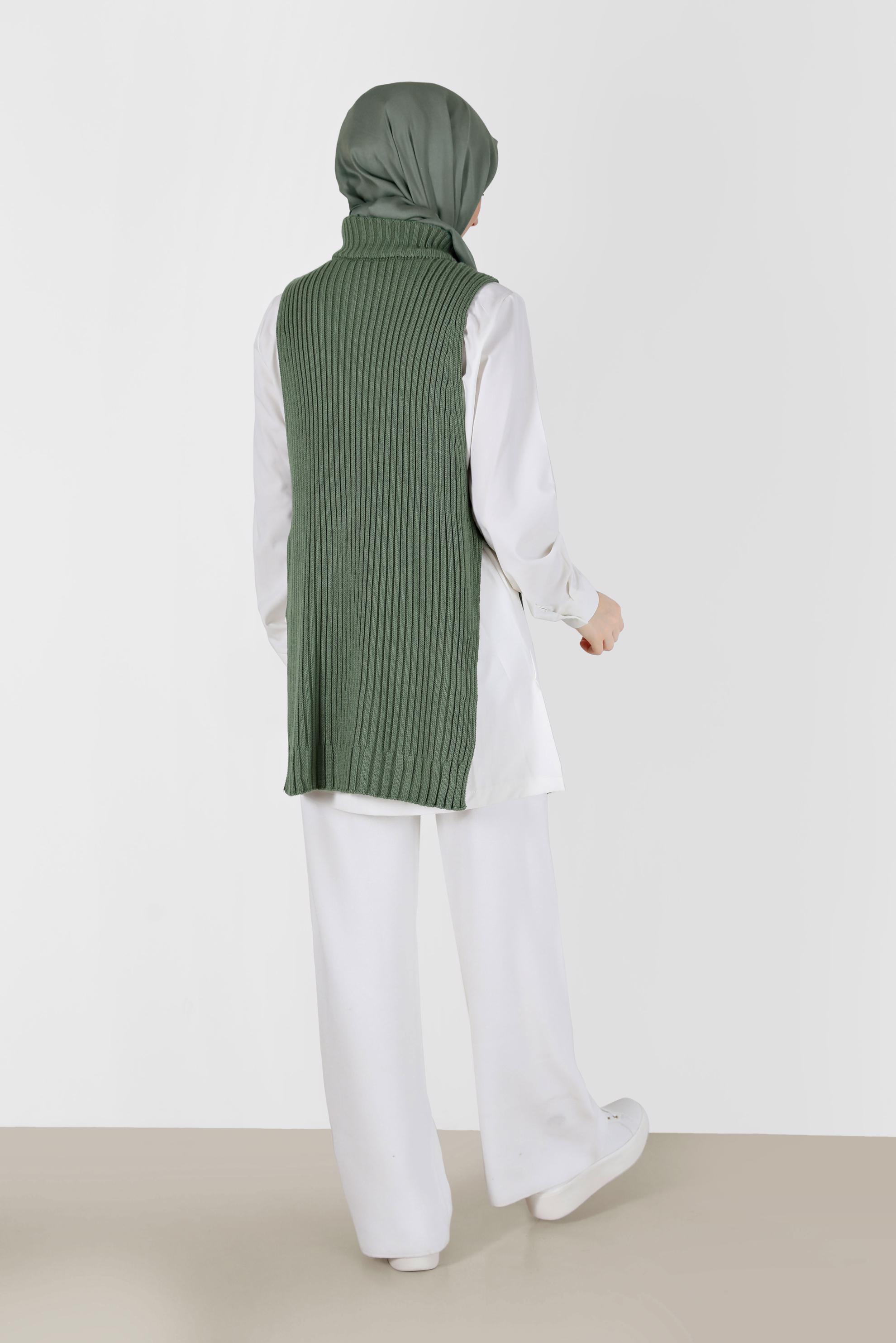 Tesettür giyim YEŞİL BALIKÇI YAKA KENDİNDEN DESENLİ TRİKO TUNİK 42059 