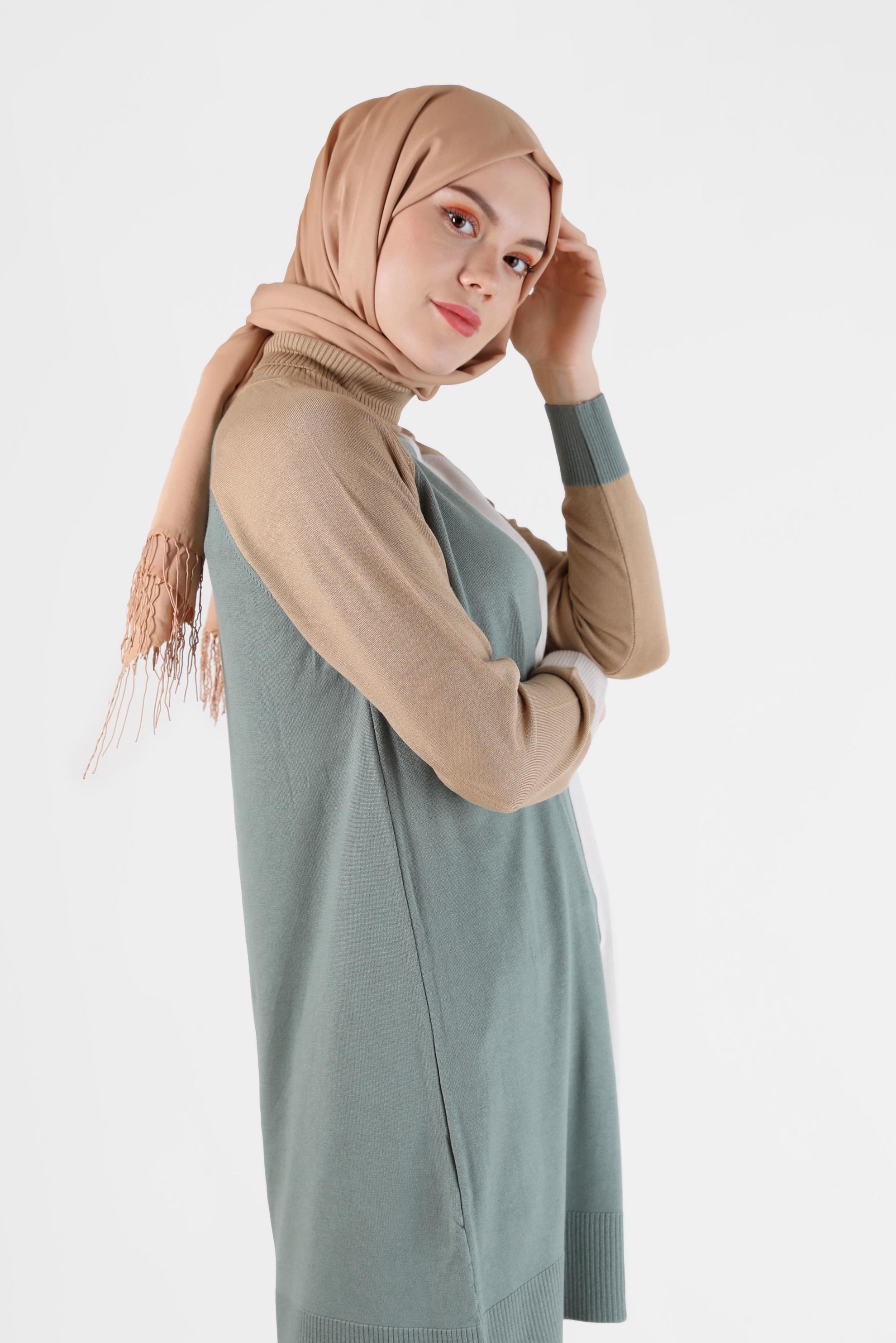 Tesettür giyim YEŞİL 3 RENKLİ TRİKO TUNİK 42085 