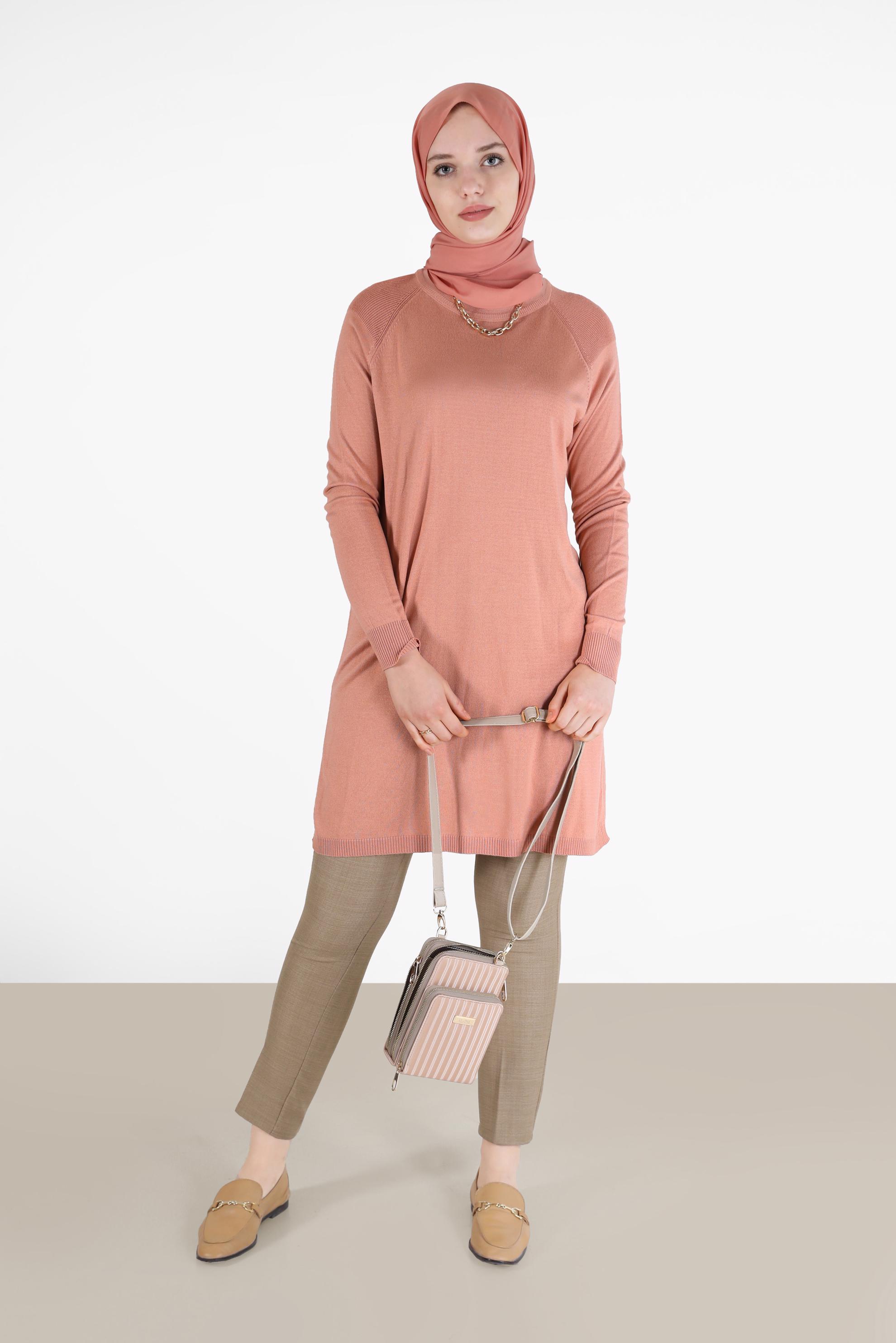 Tesettür giyim PUDRA YANLARI YIRTMAÇLI TRİKO TUNİK 42100
