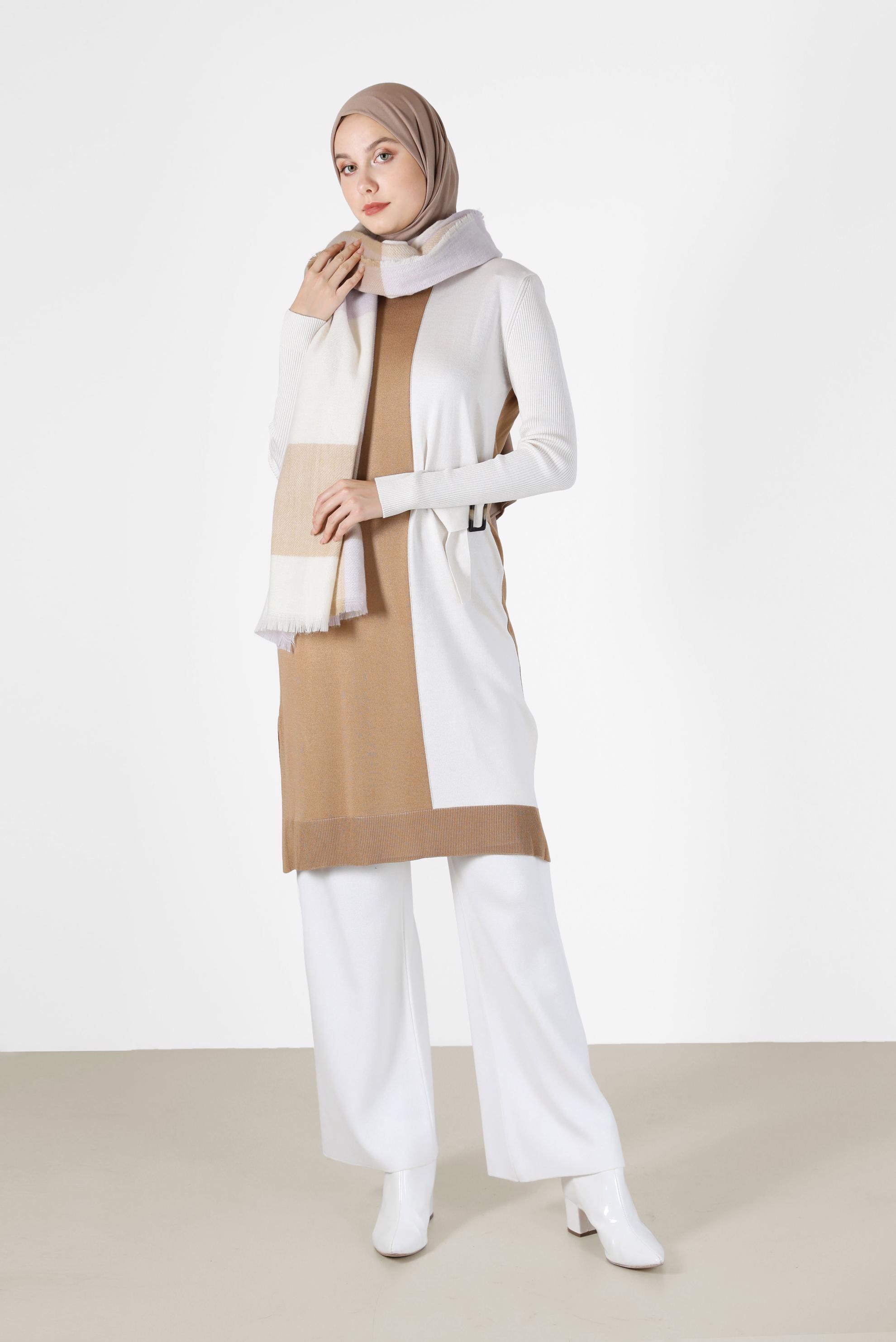 Tesettür giyim KAHVE KUŞAK DETAYLI 2 RENKLİ TRİKO TUNİK 42105 