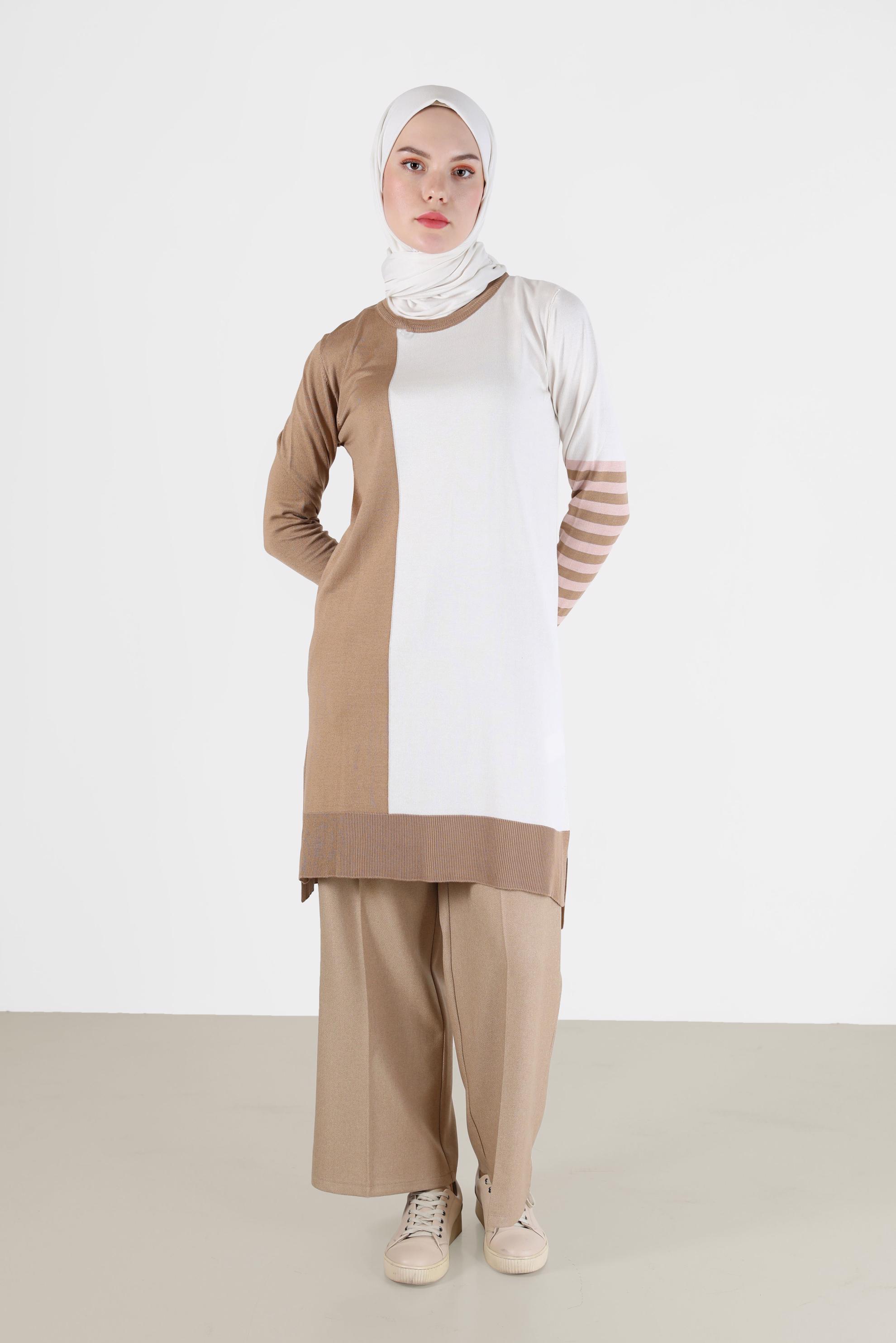 Tesettür giyim KAHVE ŞERİT DETAYLI 3-RENKLİ TRİKO TUNİK 42106 