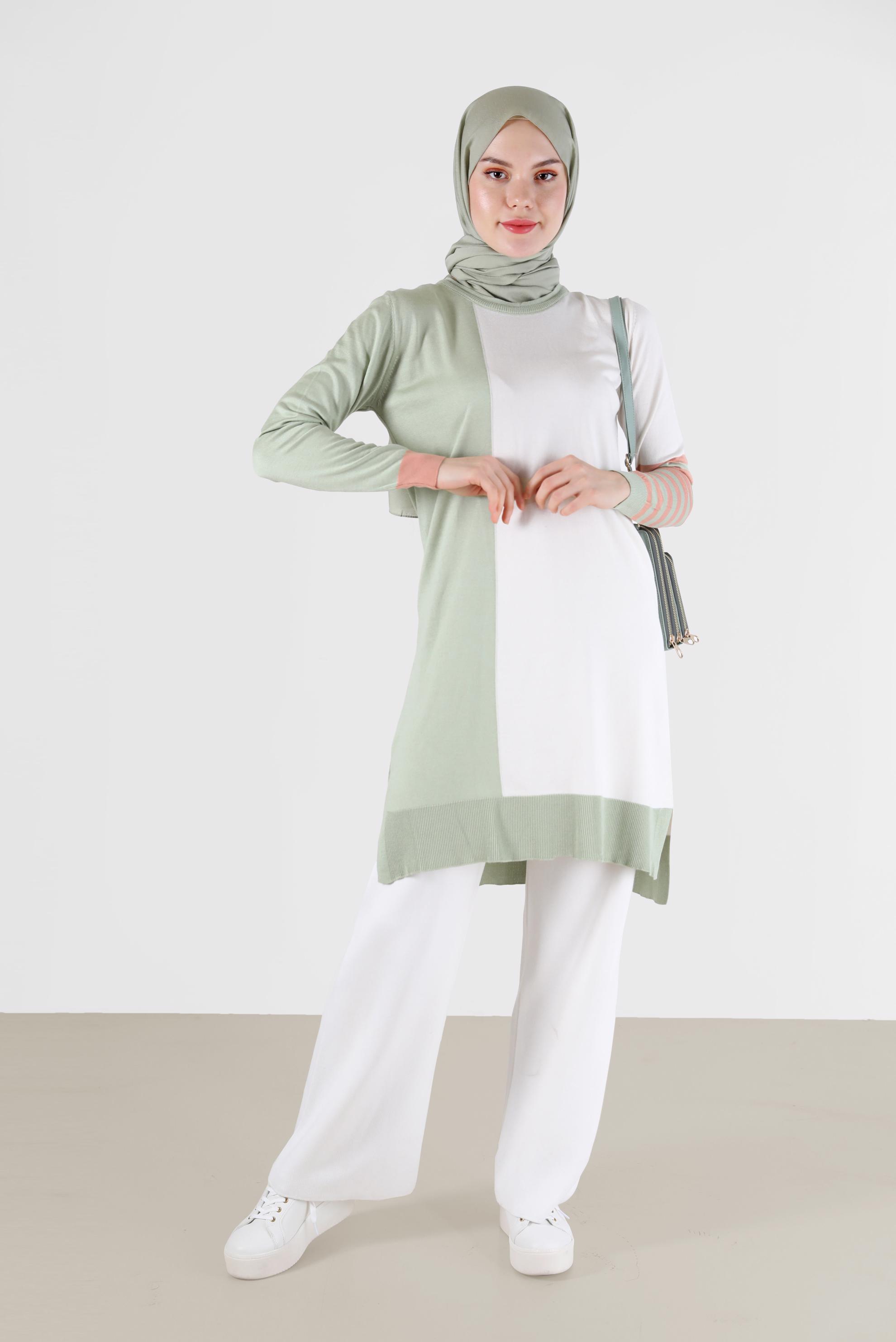 Tesettür giyim YEŞİL ŞERİT DETAYLI 3-RENKLİ TRİKO TUNİK 42106 