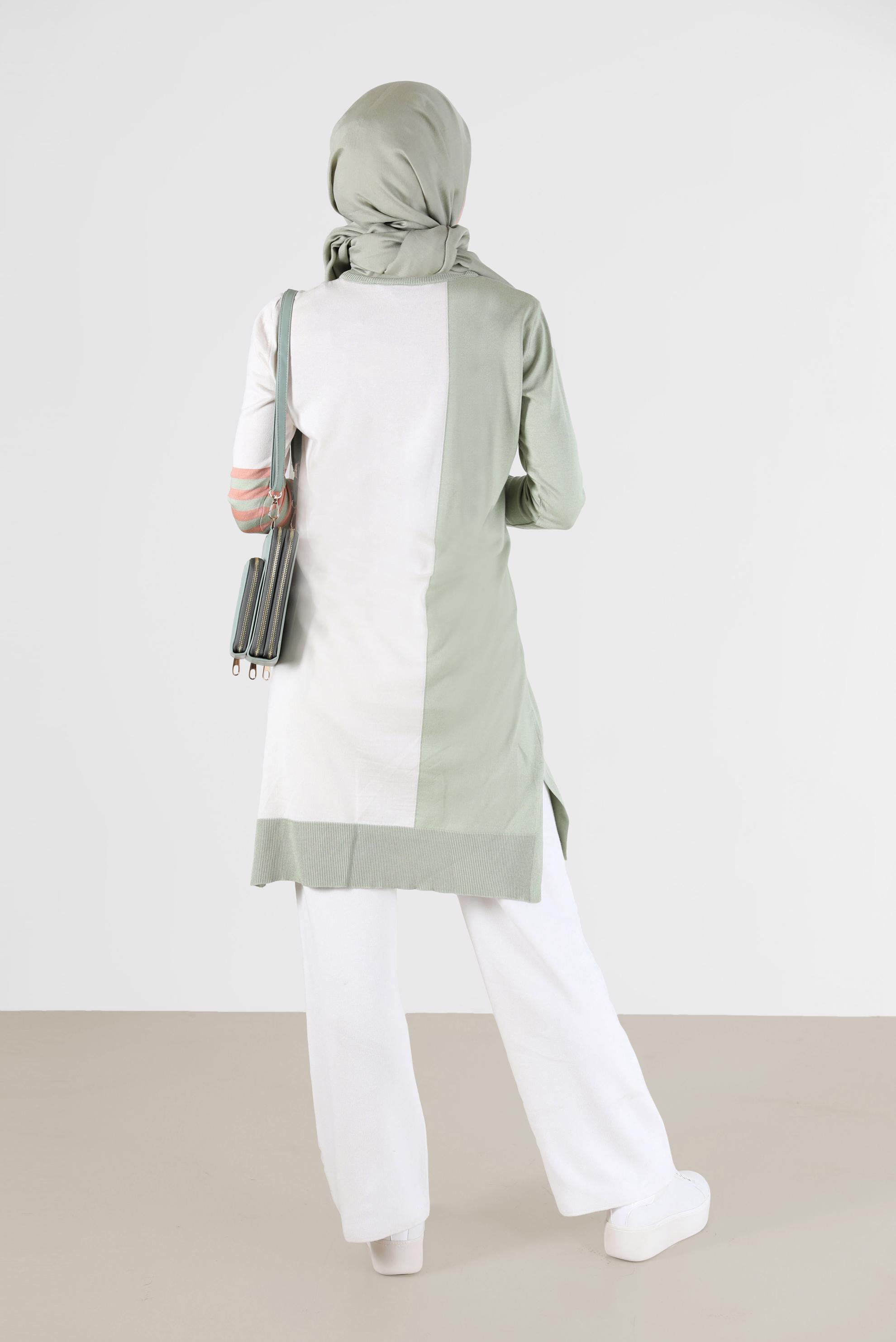 Tesettür giyim YEŞİL ŞERİT DETAYLI 3-RENKLİ TRİKO TUNİK 42106 