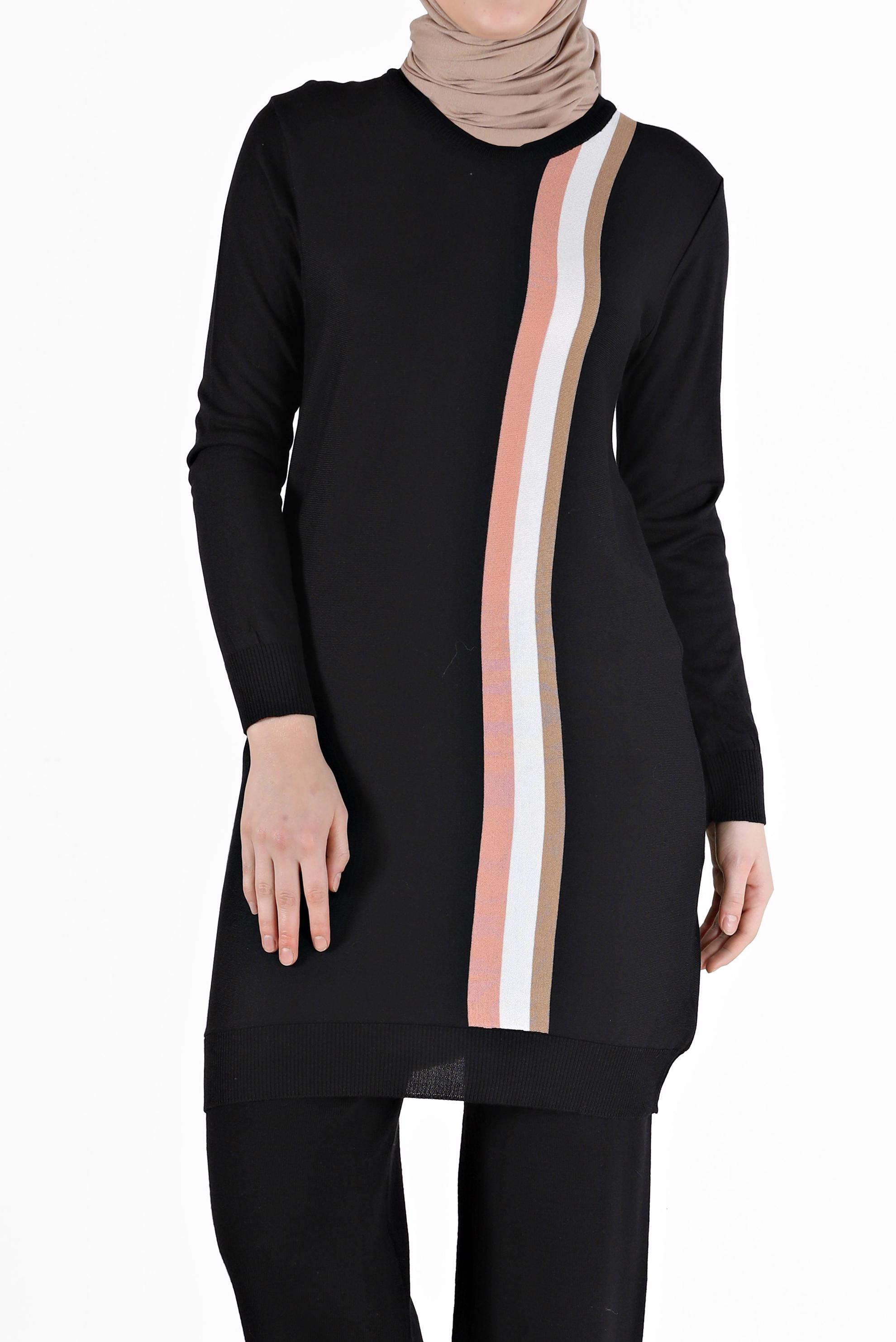 Tesettür giyim SİYAH RENKLİ ŞERİT DETAYLI TRİKO TUNİK 42107 