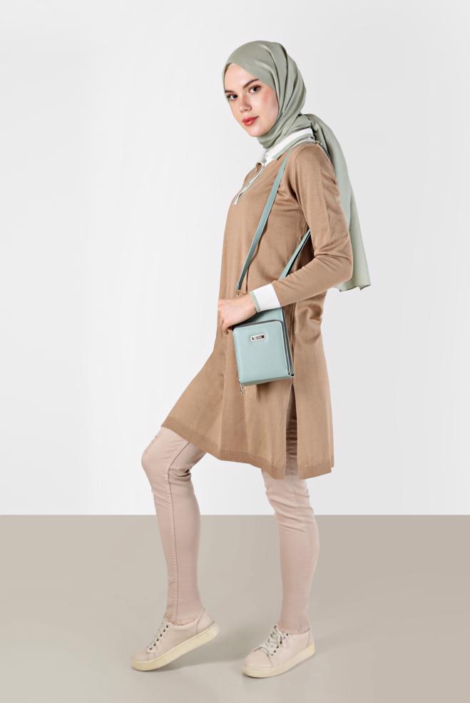 Tesettür giyim KAHVE POLO YAKA RİBANALI TRİKO TUNİK 42108  - ALVİNA