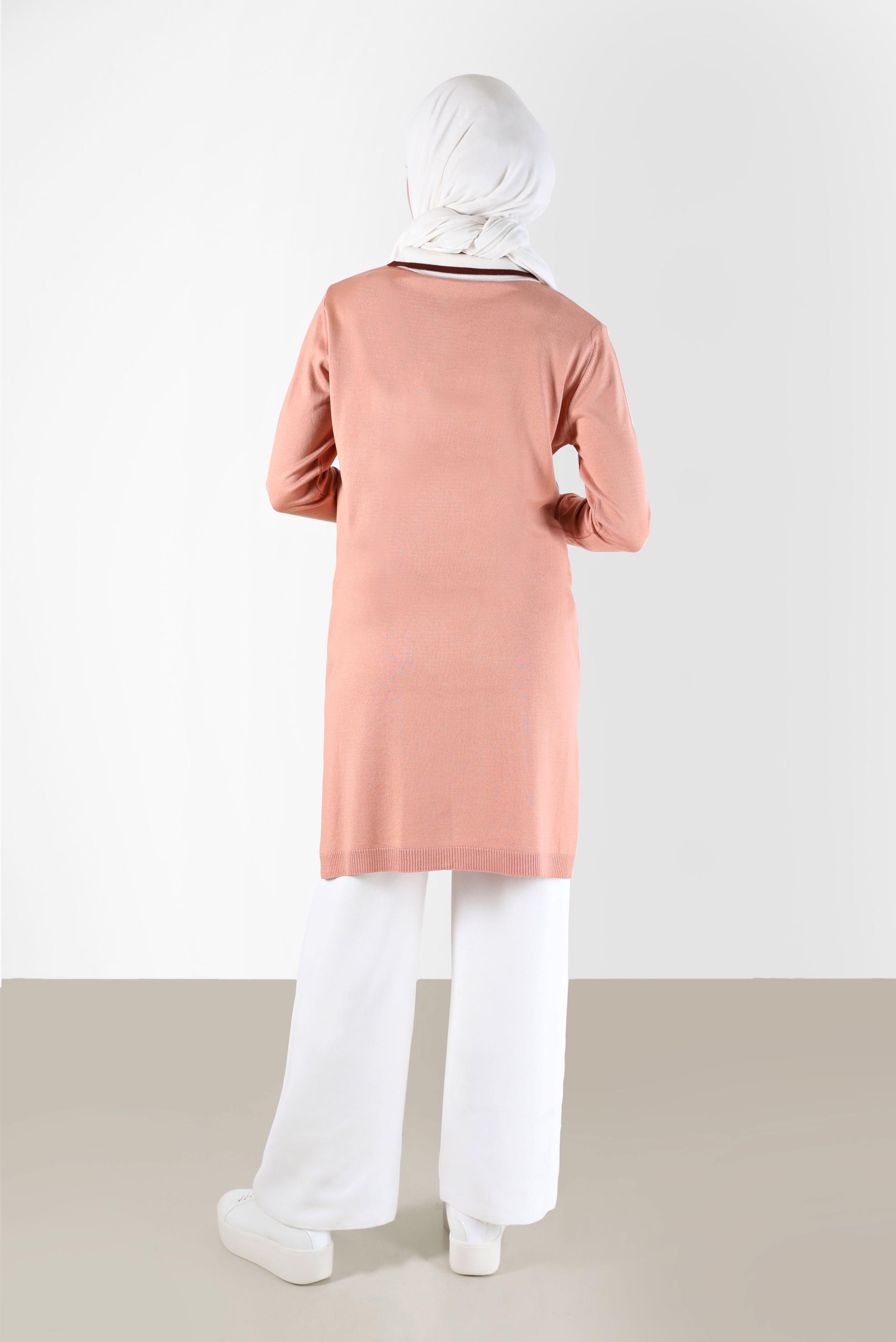 Tesettür giyim PUDRA POLO YAKA RİBANALI TRİKO TUNİK 42108 