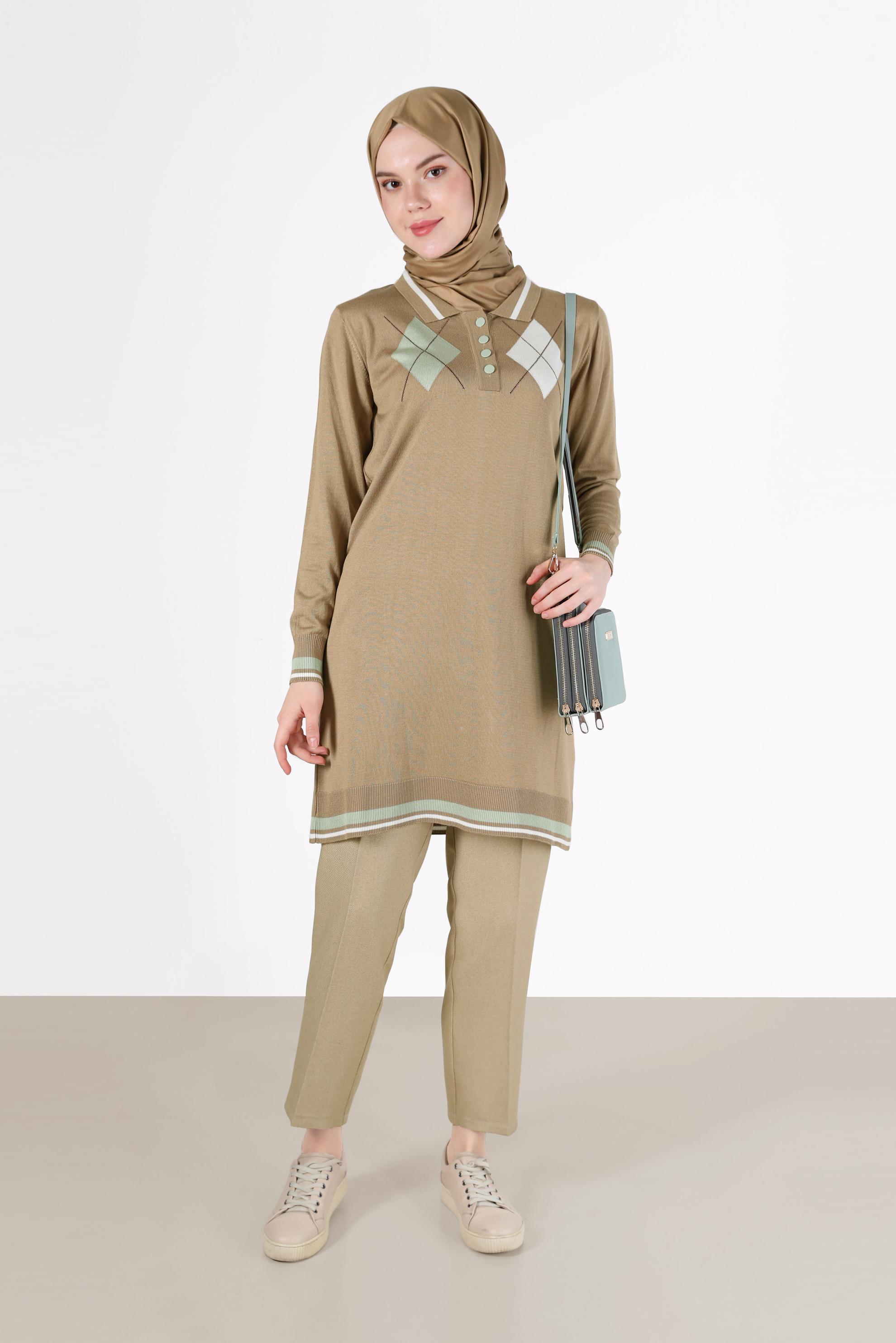 Hijab clothing BROWN RHOMBUS KNIT DETAIL POLO NECK KNITWEAR TUNIC 42109 