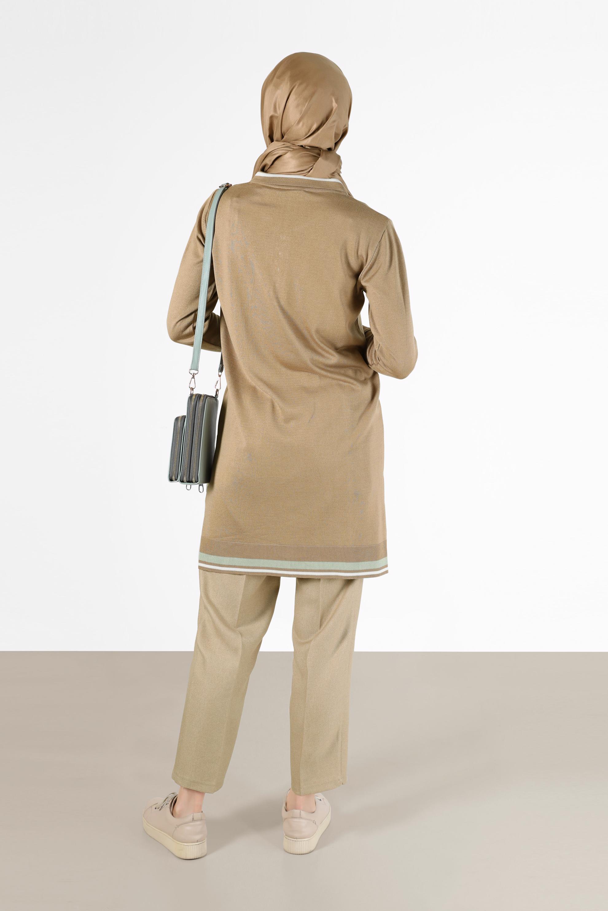 Hijab clothing BROWN RHOMBUS KNIT DETAIL POLO NECK KNITWEAR TUNIC 42109 