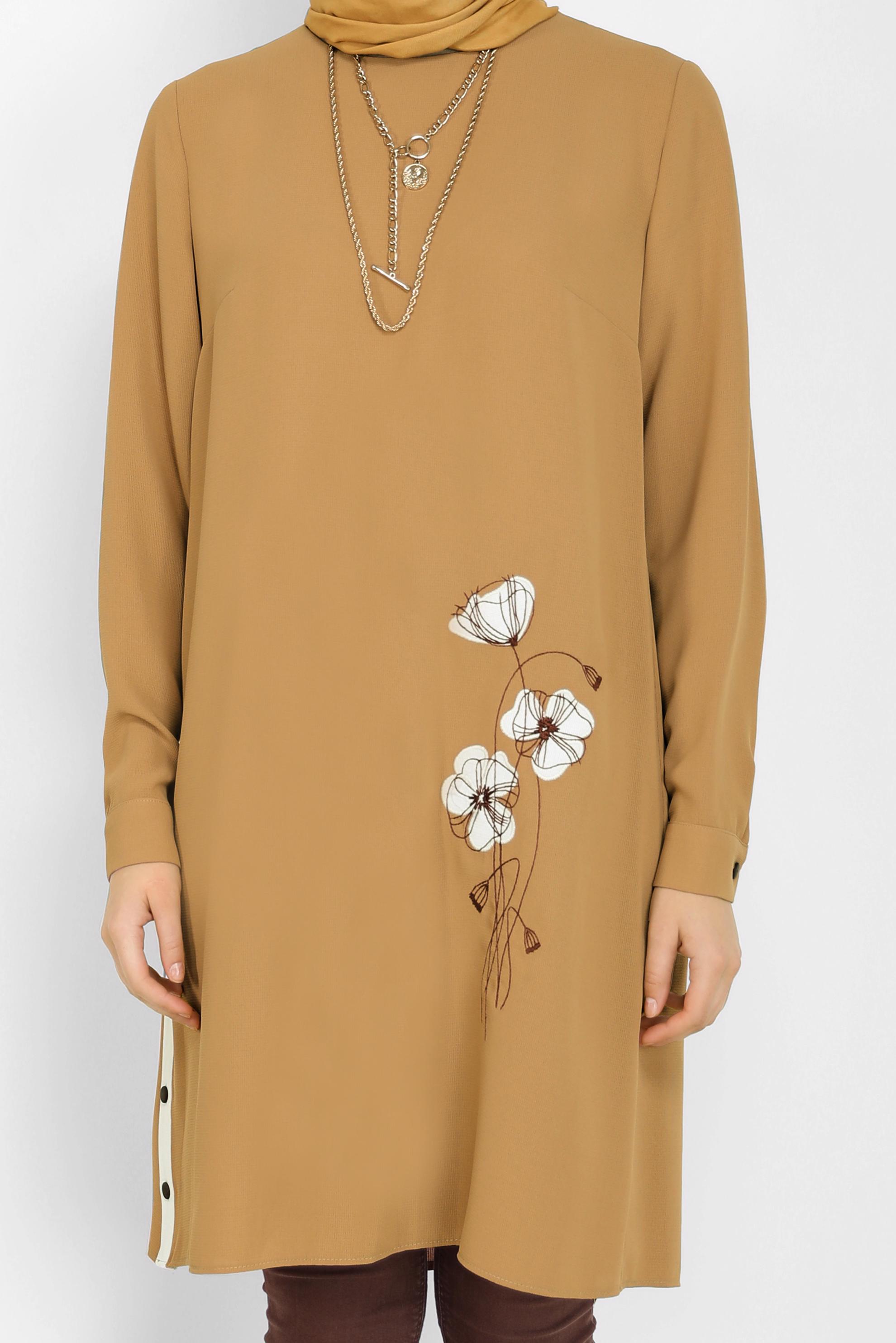 Tesettür giyim KAHVE YANLARI DÜĞME DETAYLI ÇİÇEK BASKILI TUNİK 42172 