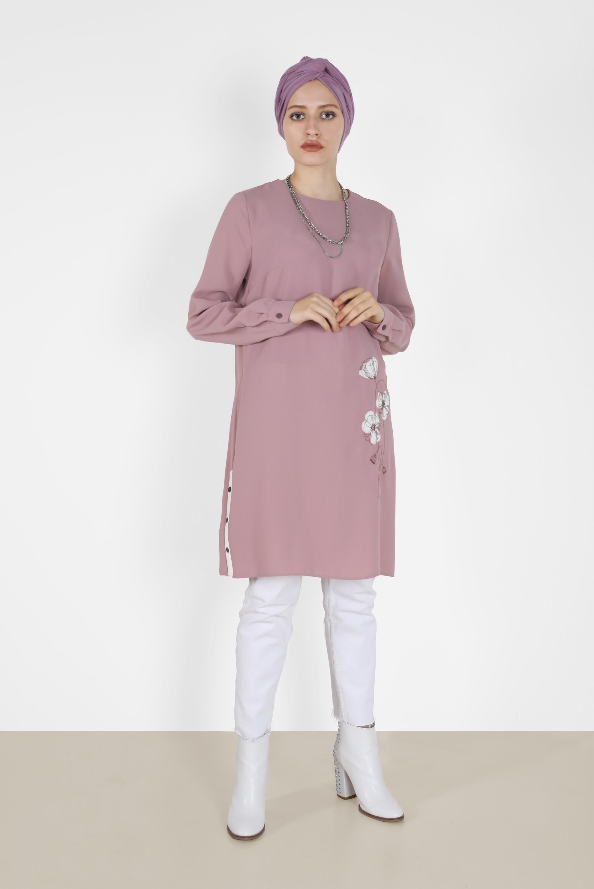 Tesettür giyim PUDRA YANLARI DÜĞME DETAYLI ÇİÇEK BASKILI TUNİK 42172 