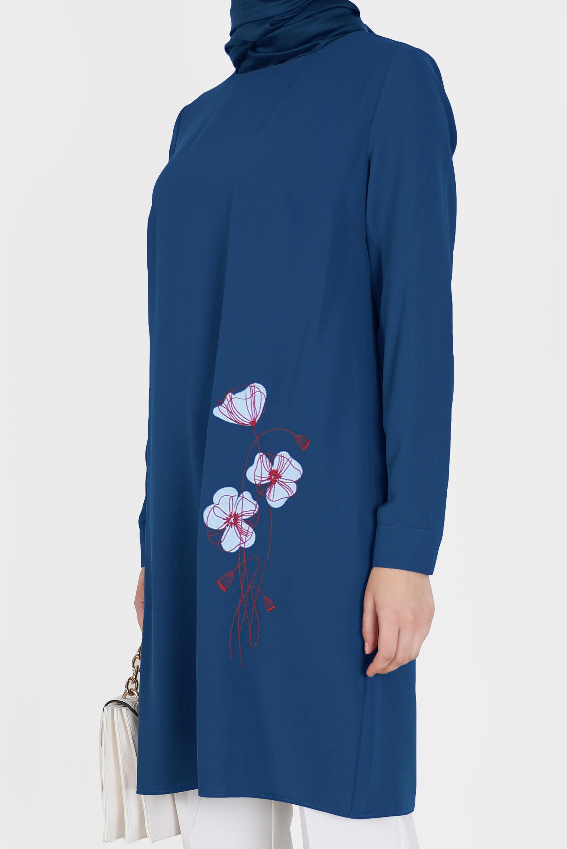 Tesettür giyim LACİVERT YANLARI DÜĞME DETAYLI ÇİÇEK BASKILI TUNİK 42172 