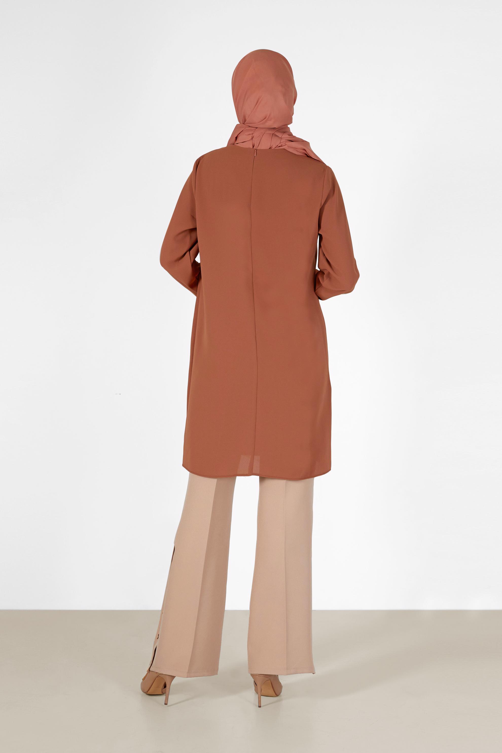 Tesettür giyim TABA YANLARI DÜĞME DETAYLI ÇİÇEK BASKILI TUNİK 42172 