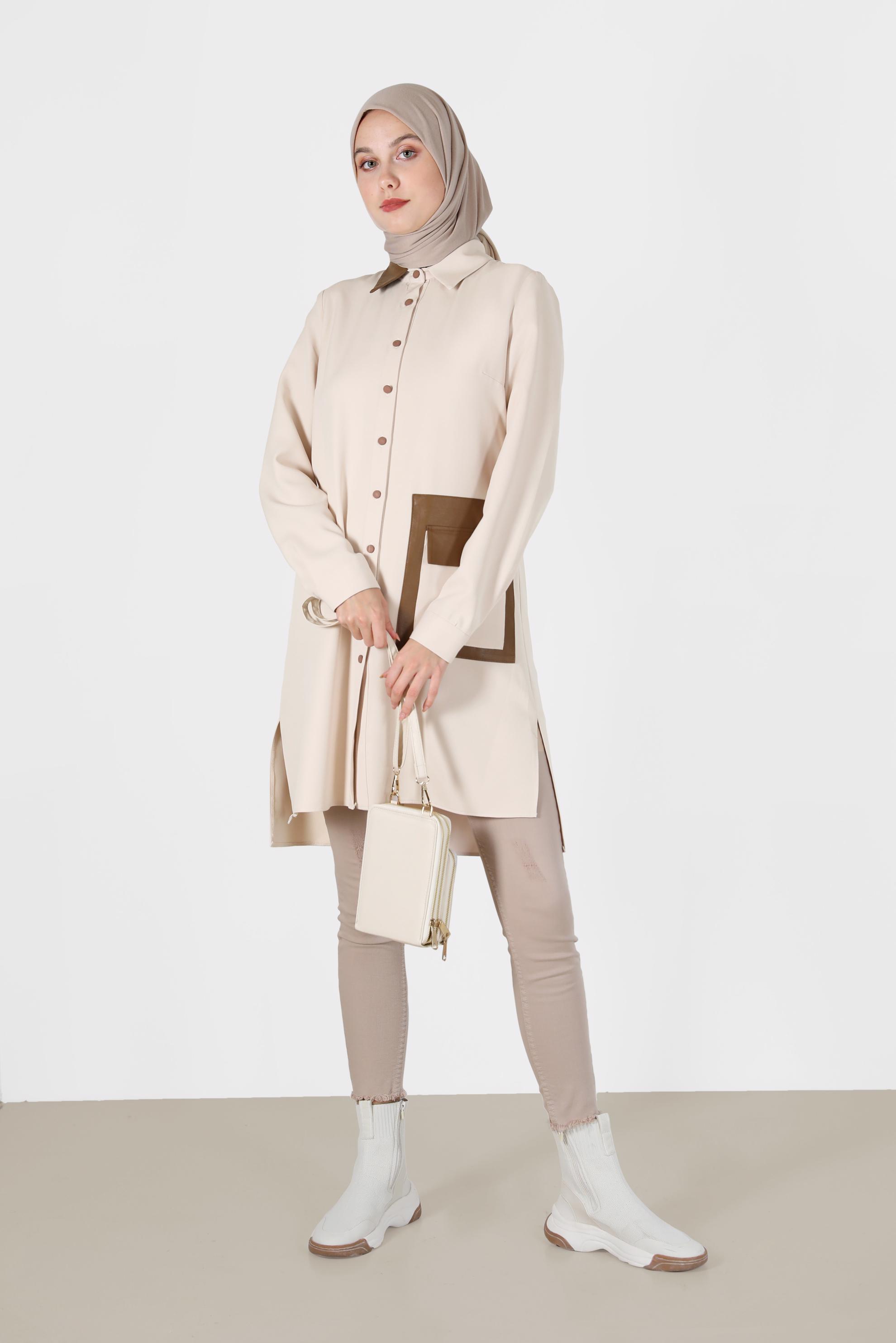Tesettür giyim EKRU DERİ DETAYLI CEPLİ TUNİK 42185