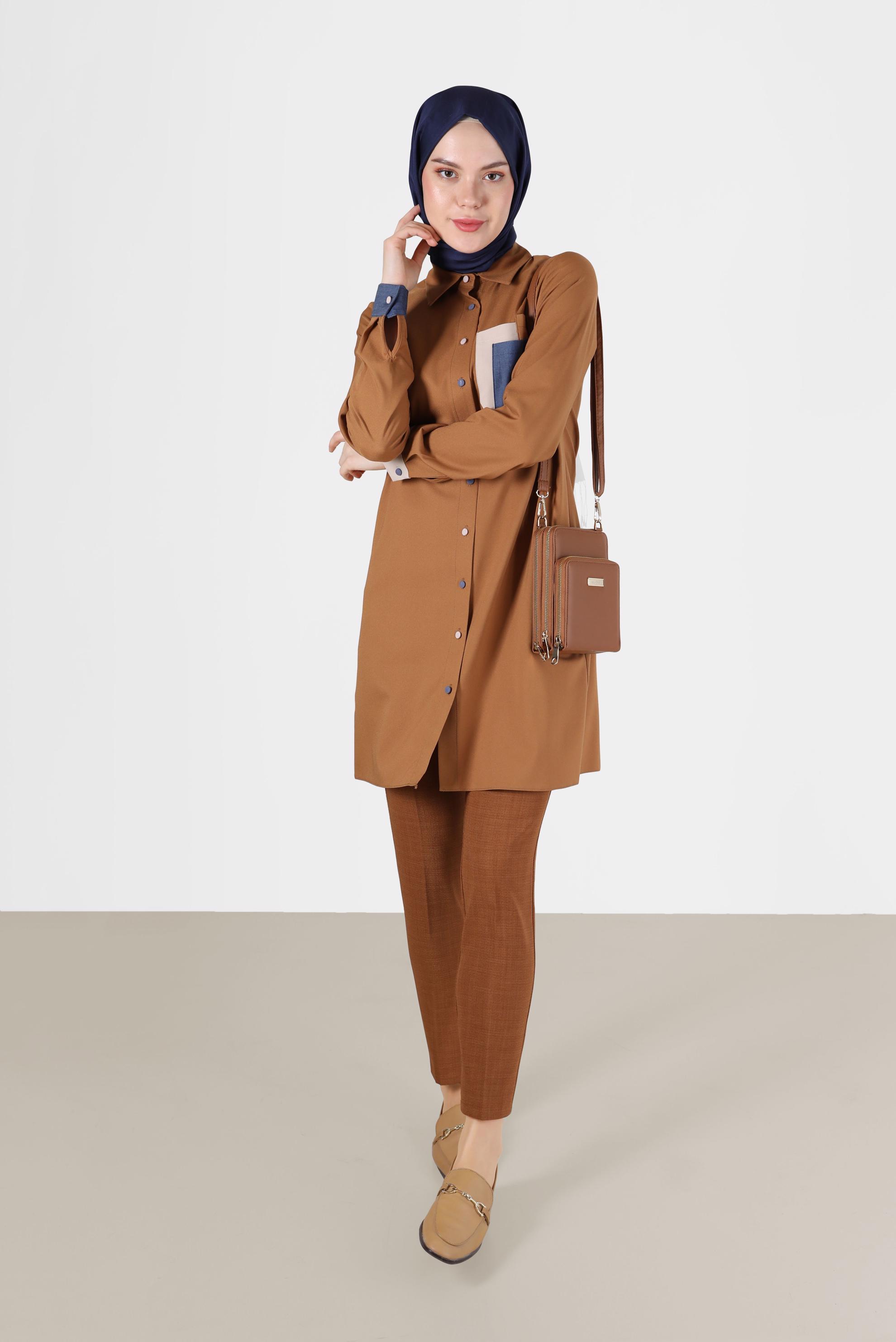 Tesettür giyim KAHVE RENKLİ CEP VE DÜĞME DETAYLI TUNİK 42190 