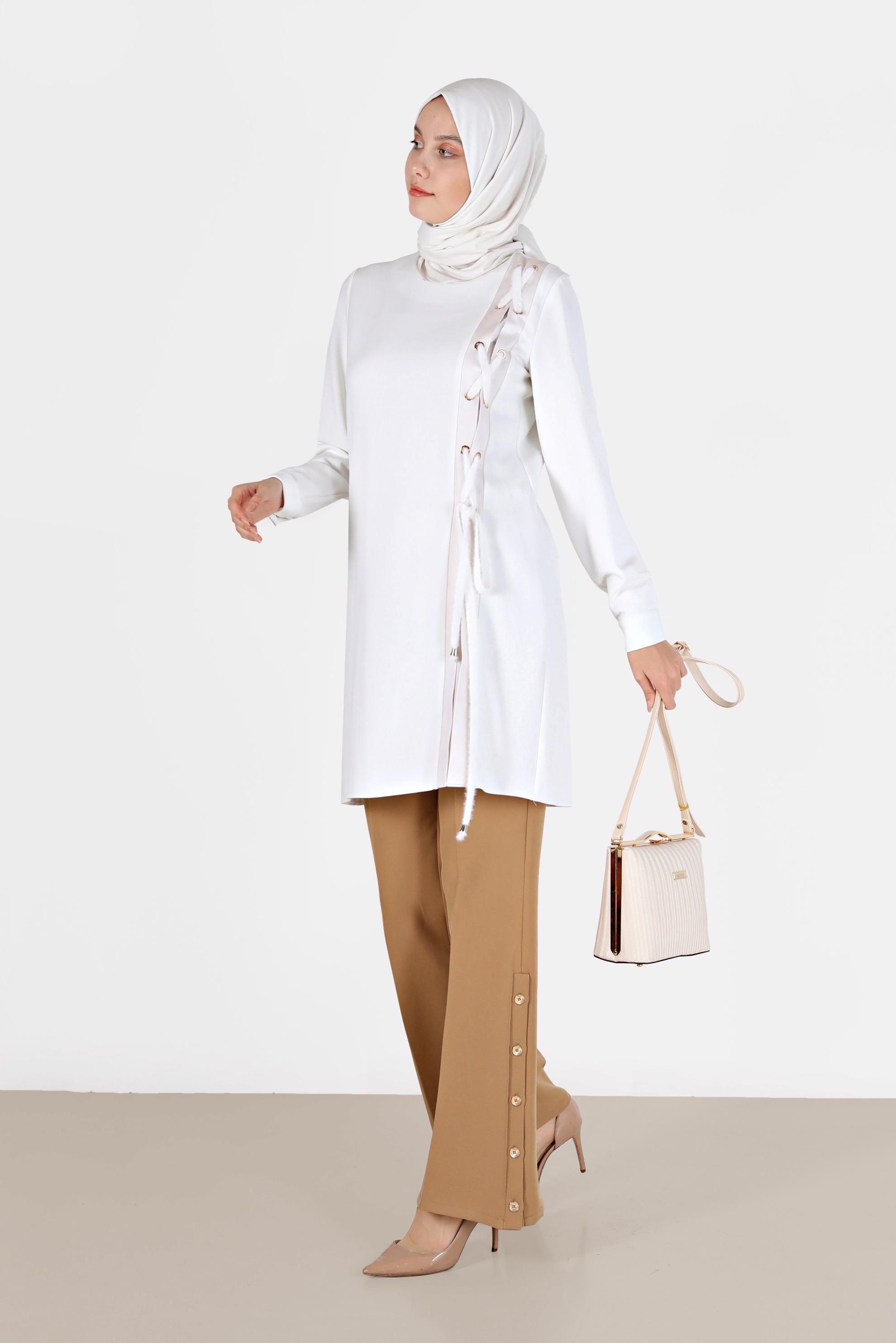 Tesettür giyim BEYAZ KUŞGÖZÜ DETAYLI TUNİK 42202