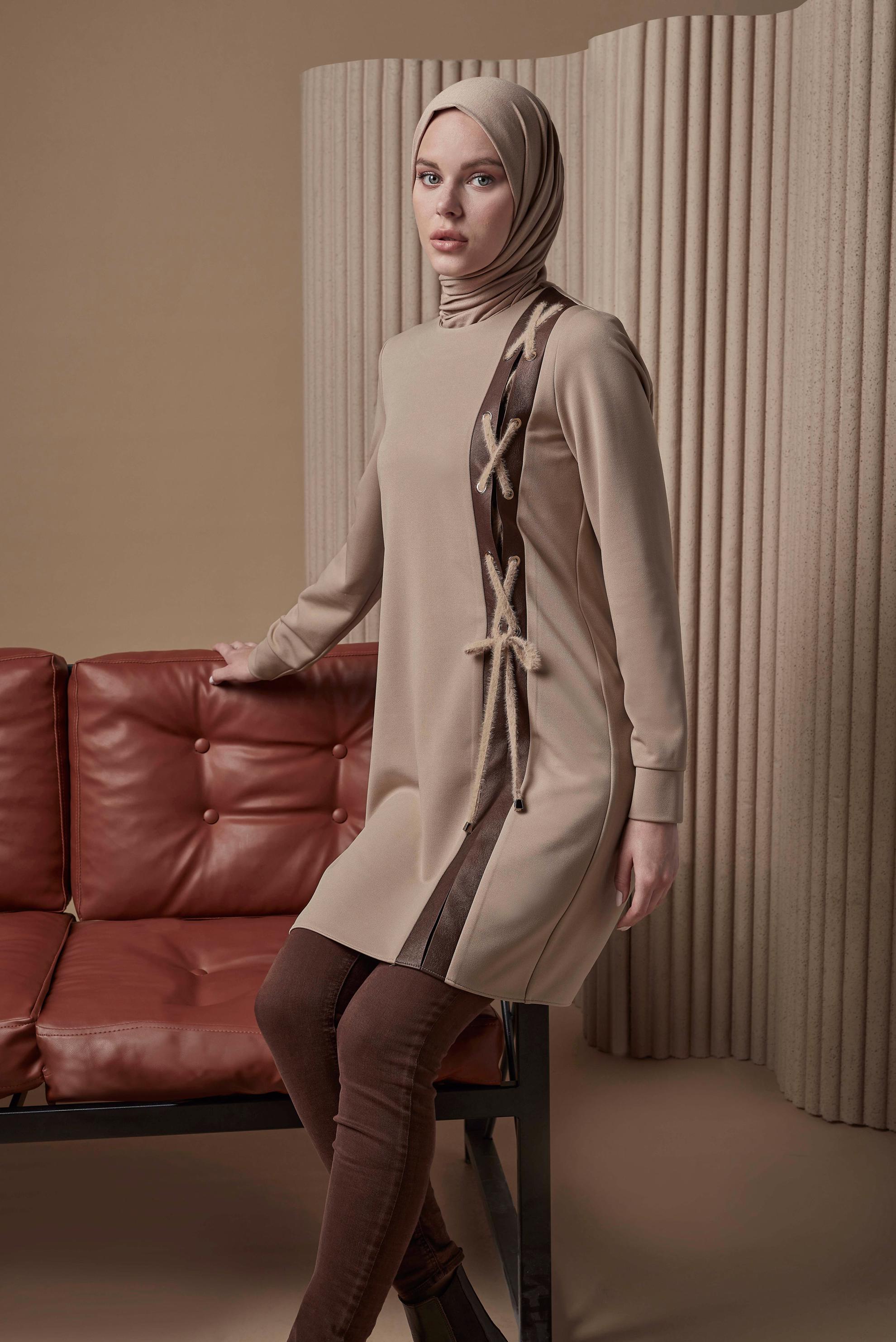 Tesettür giyim BEJ KUŞGÖZÜ DETAYLI TUNİK 42202