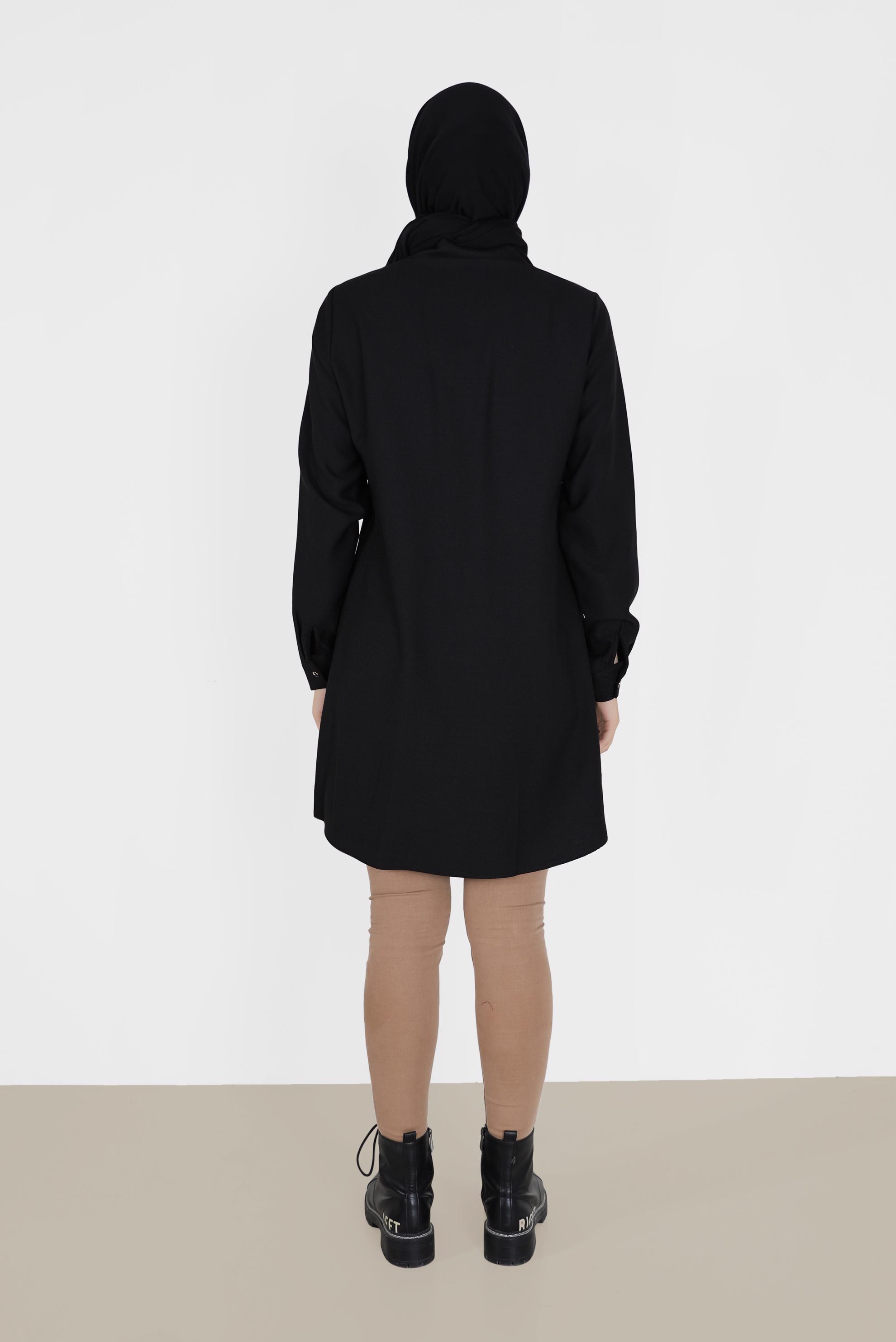 Tesettür giyim SİYAH DÜĞMELİ CEP DETAYLI TUNİK 42203	