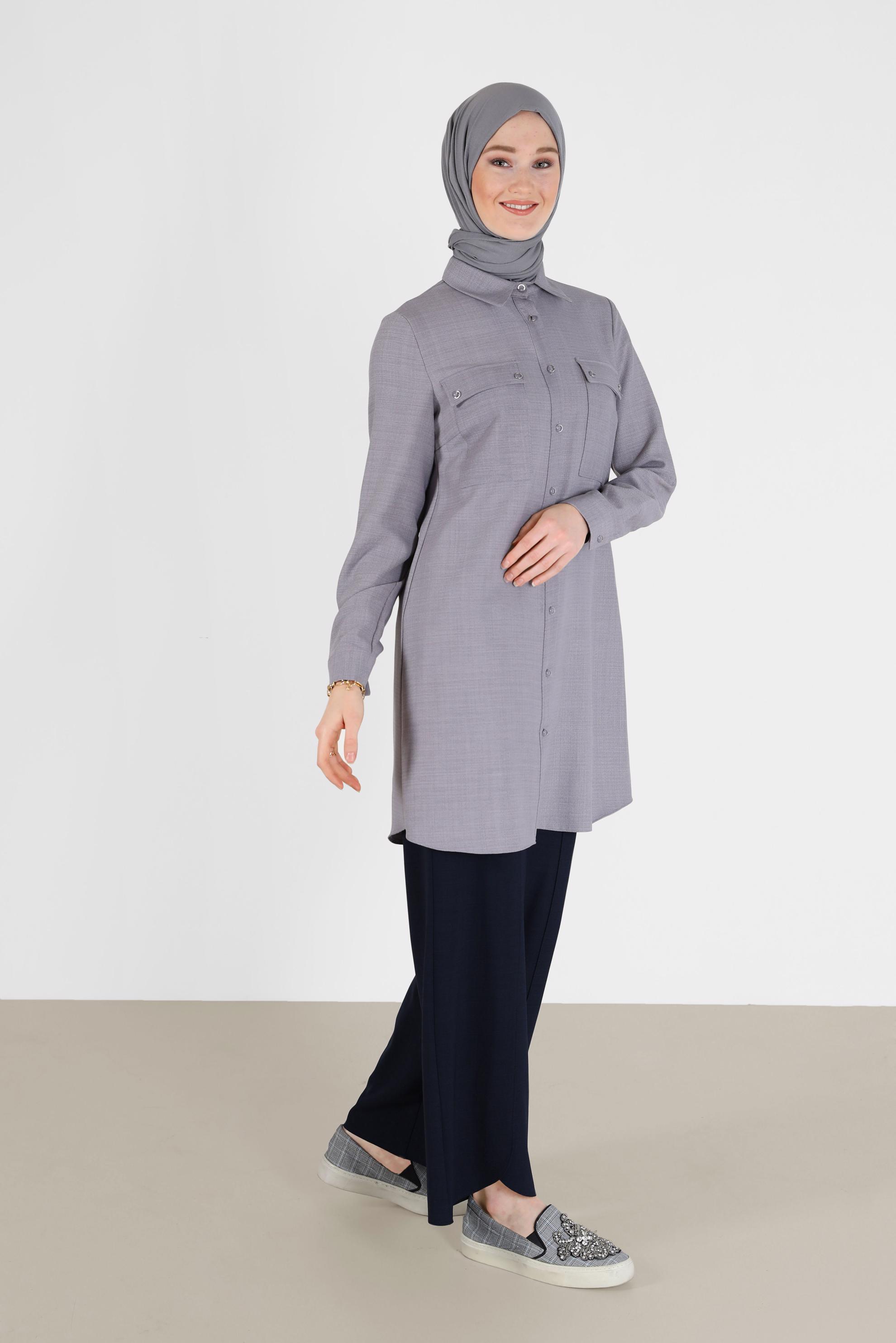 Tesettür giyim GRİ DÜĞMELİ CEP DETAYLI TUNİK 42203	