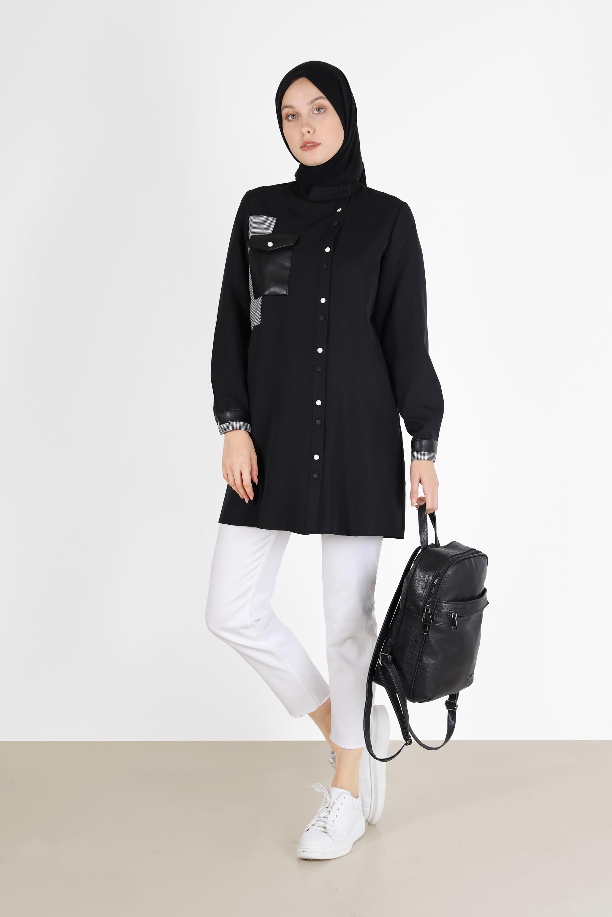 Tesettür giyim SİYAH YAMA DETAYLI CEPLİ TUNİK 42212